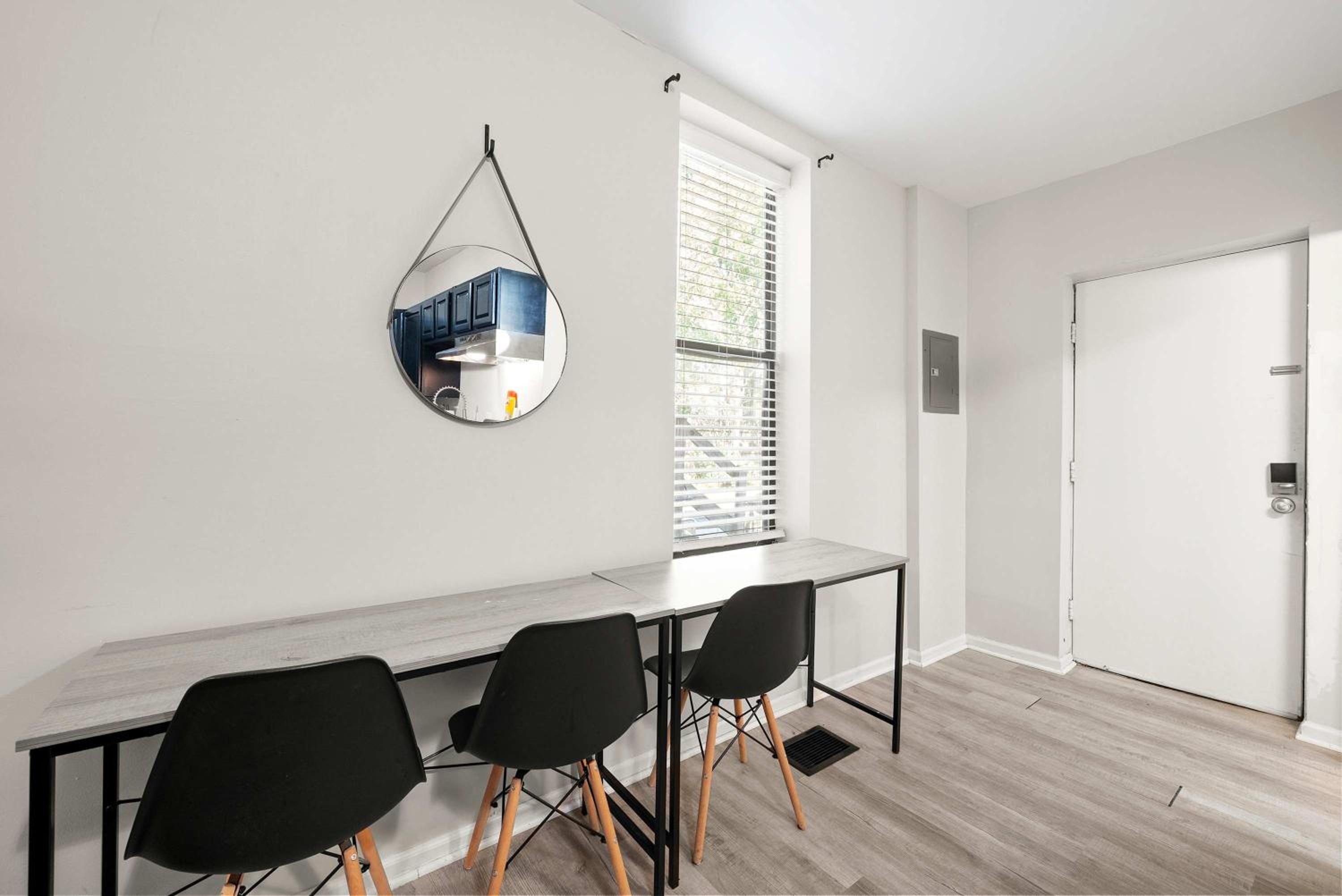 The Luxe Pearl Residences - 8ppl