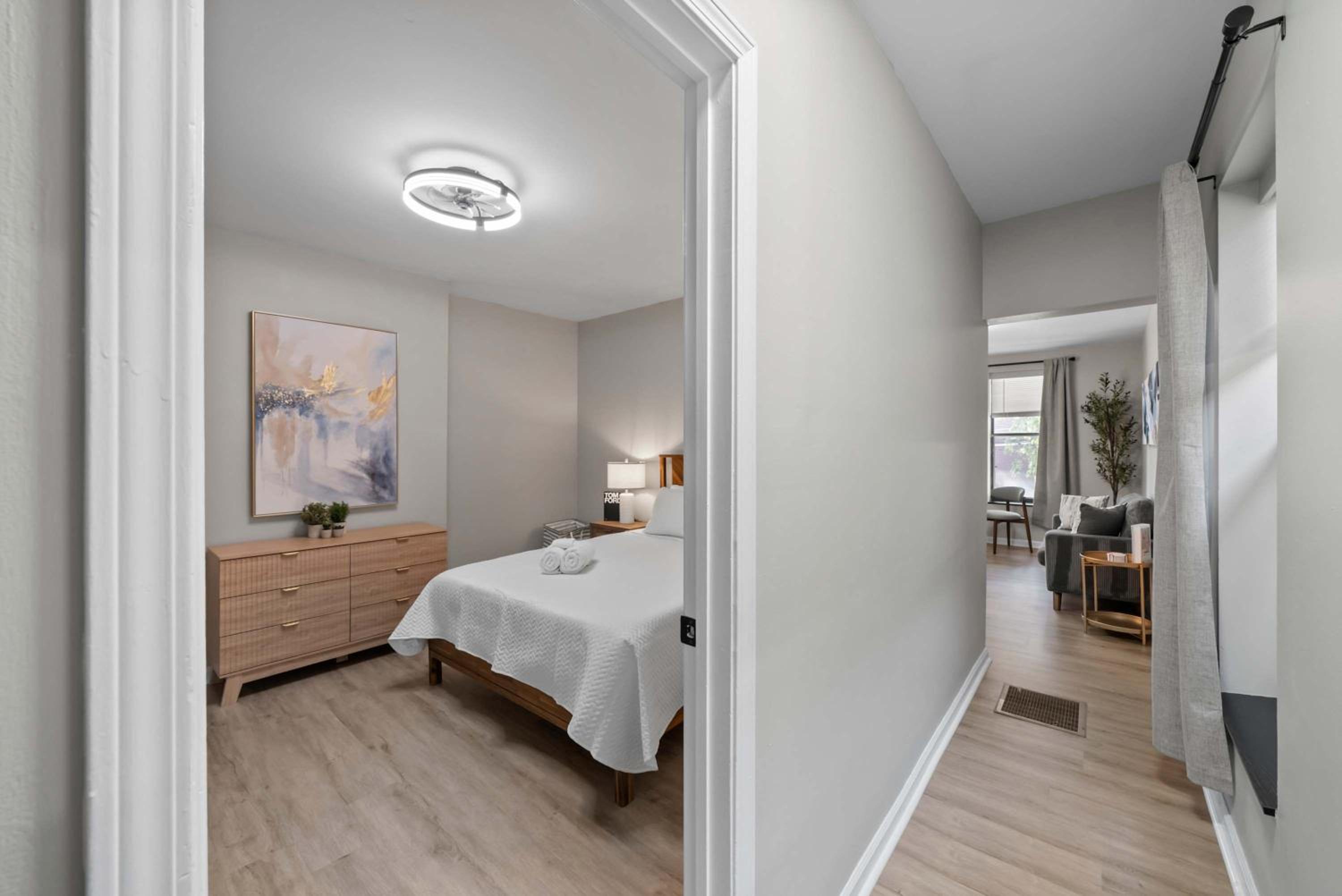 The Luxe Pearl Residences - 8ppl