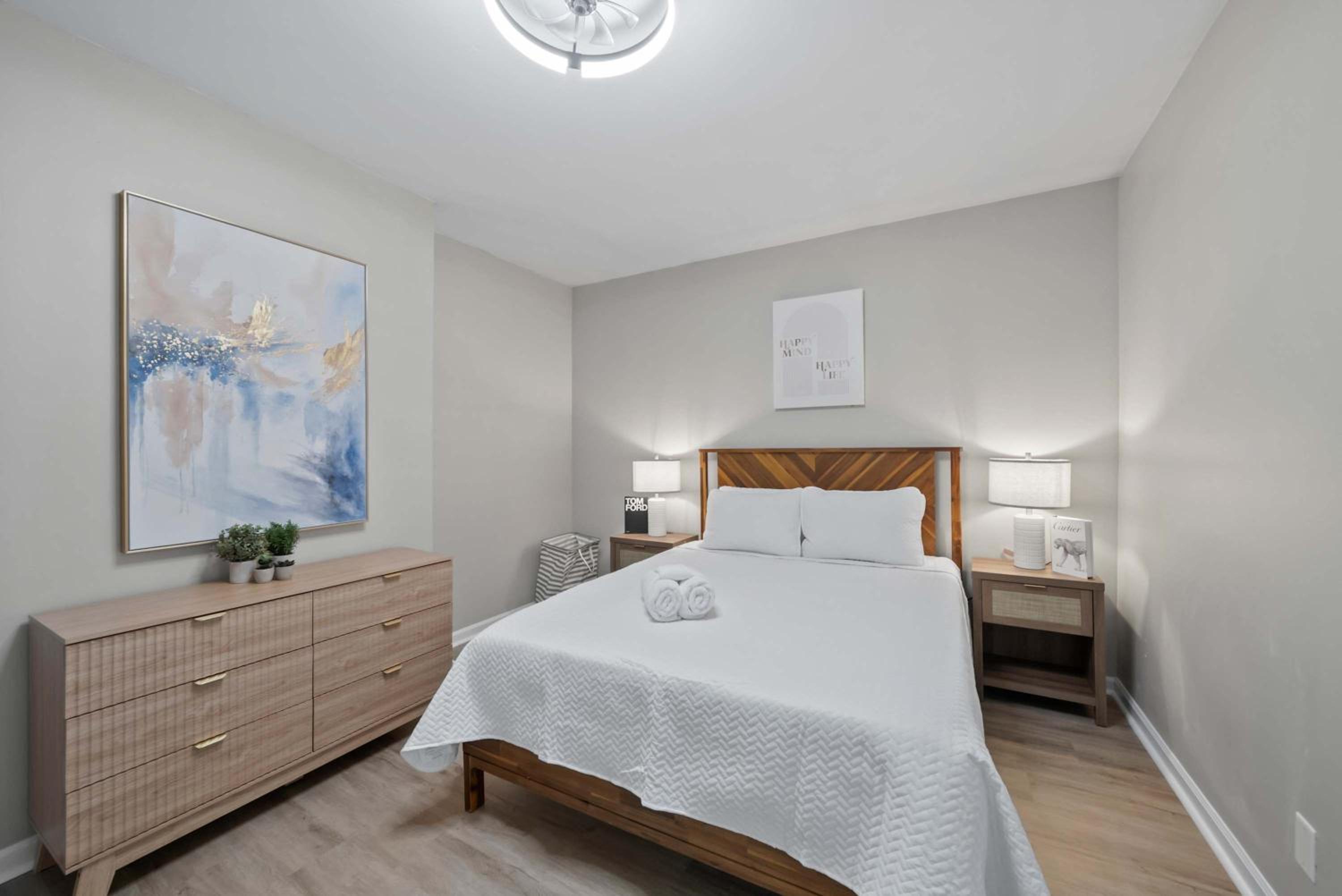 The Luxe Pearl Residences - 8ppl