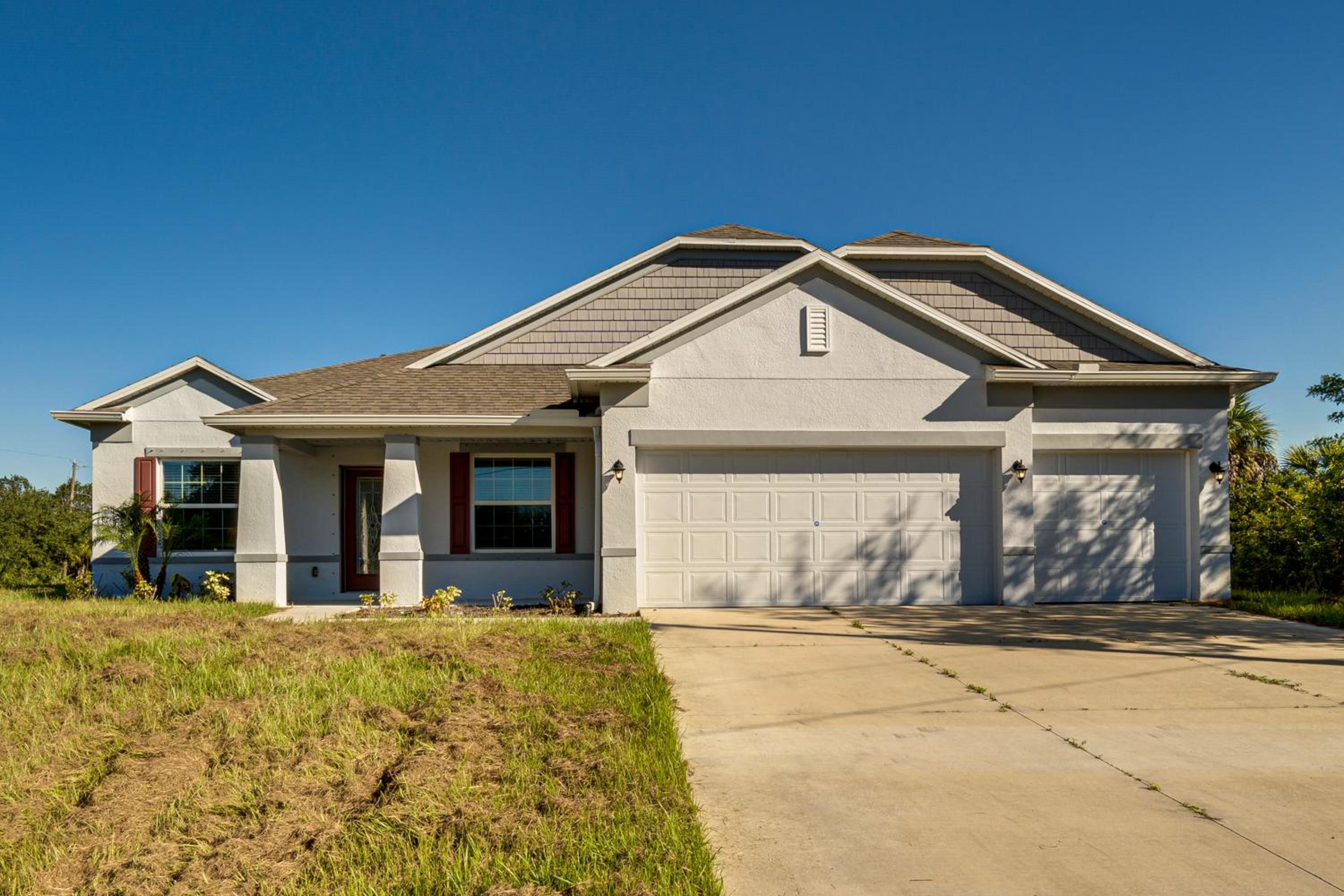 Family Home 7 Mi to Fort Charlotte Beach Park!