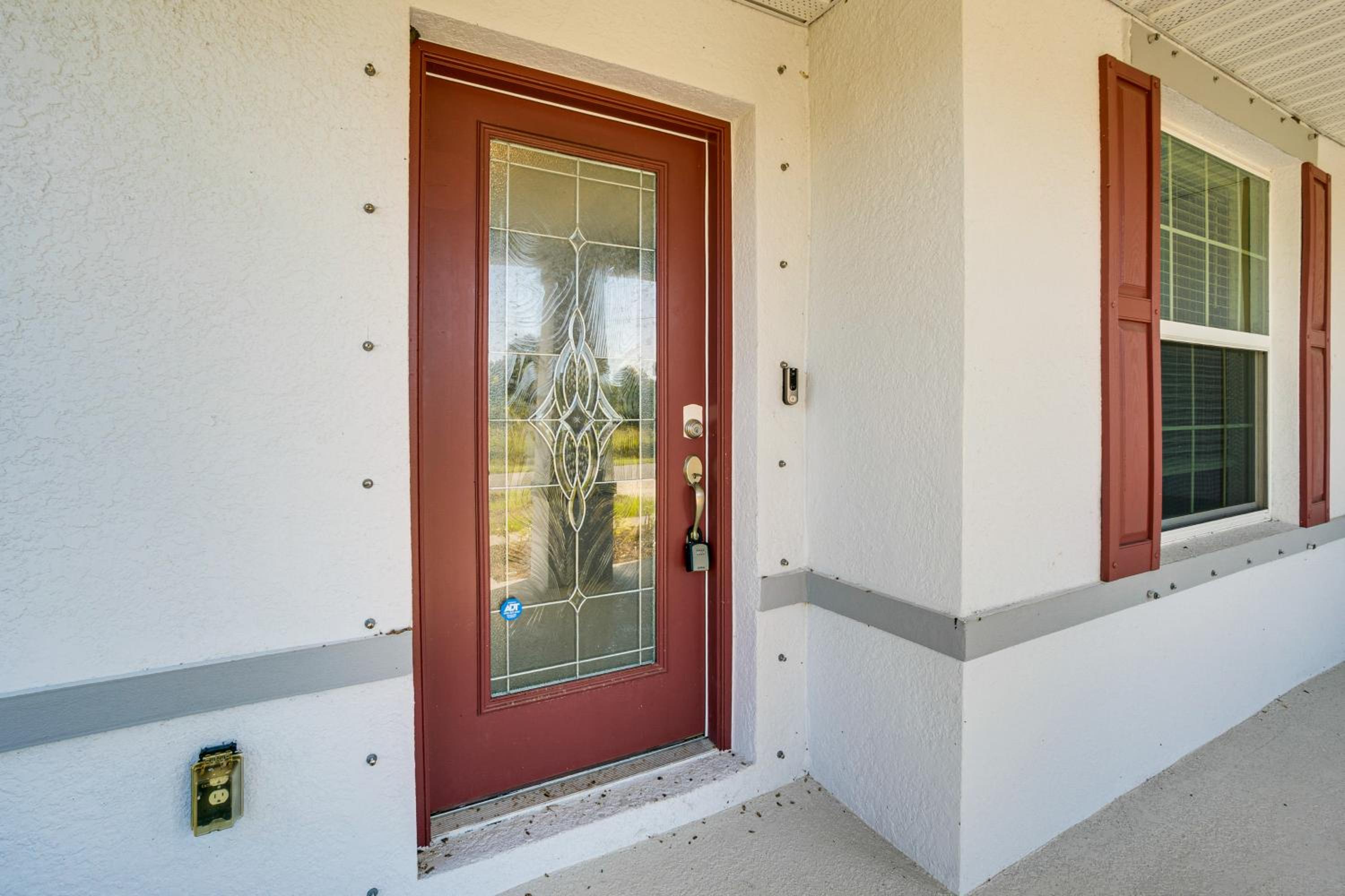 Family Home 7 Mi to Fort Charlotte Beach Park!