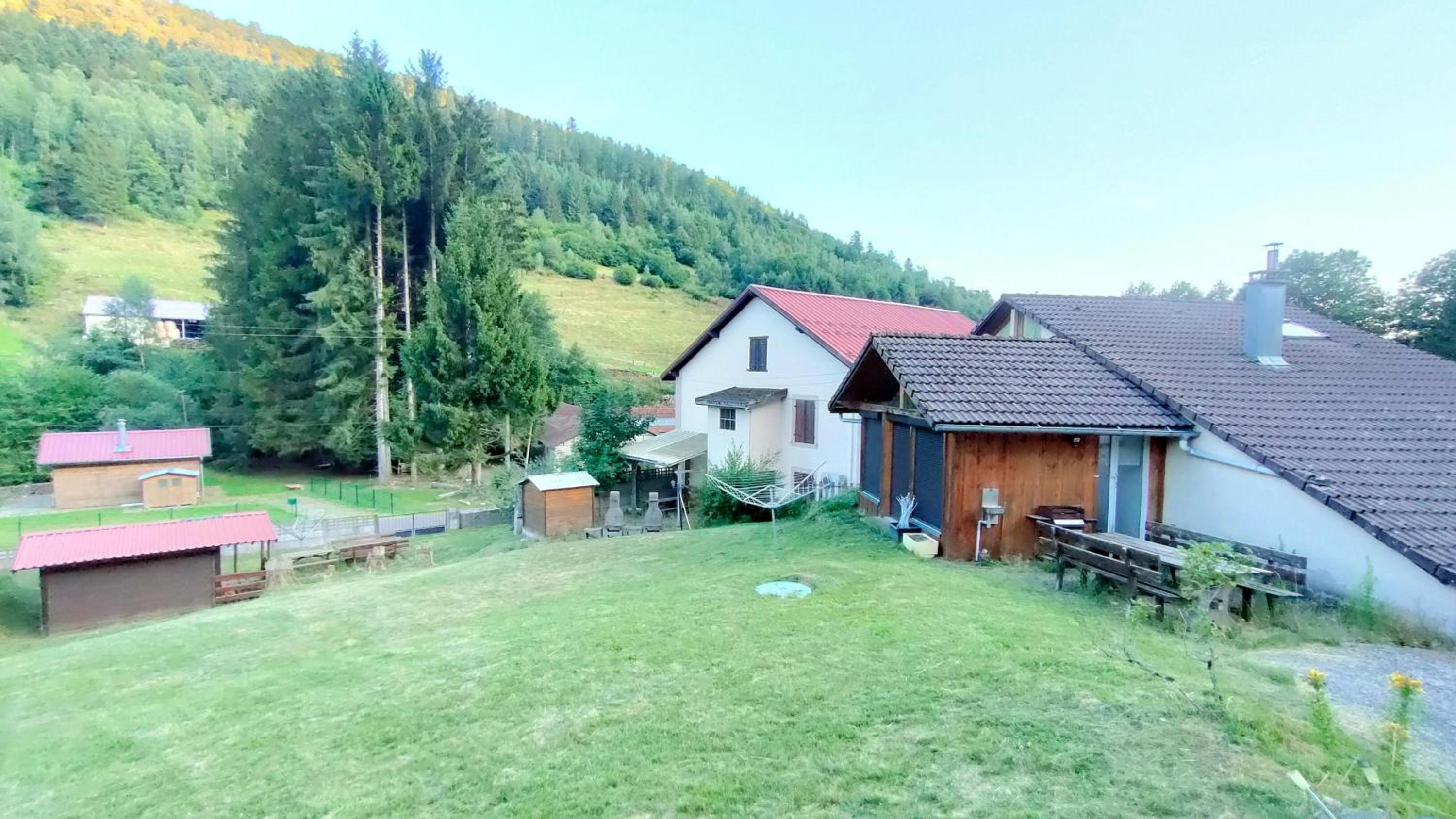 Gîte spacieux à 2 km des pistes de ski