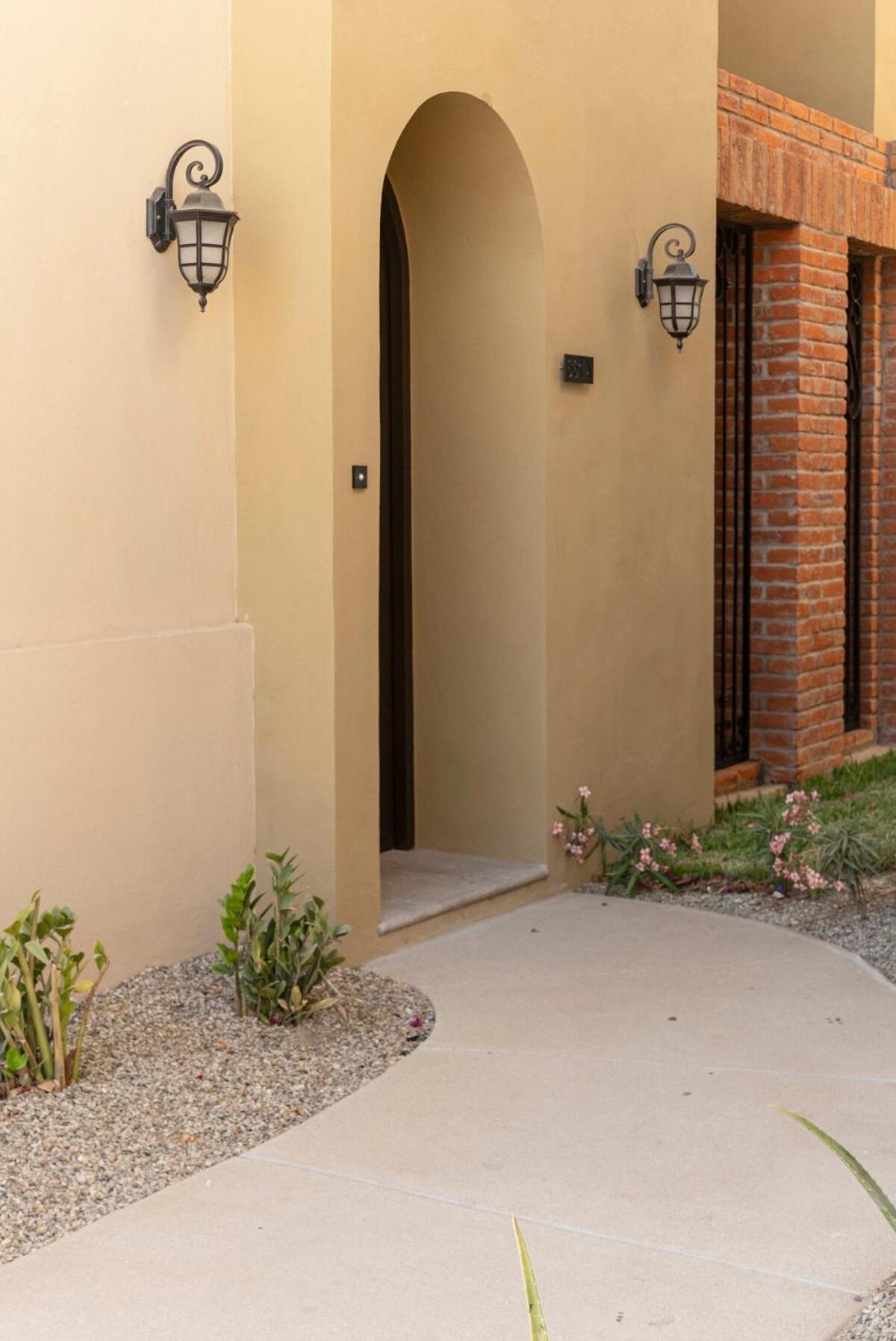 Inviting 2BR Condo in Mavila Resort at Quivira