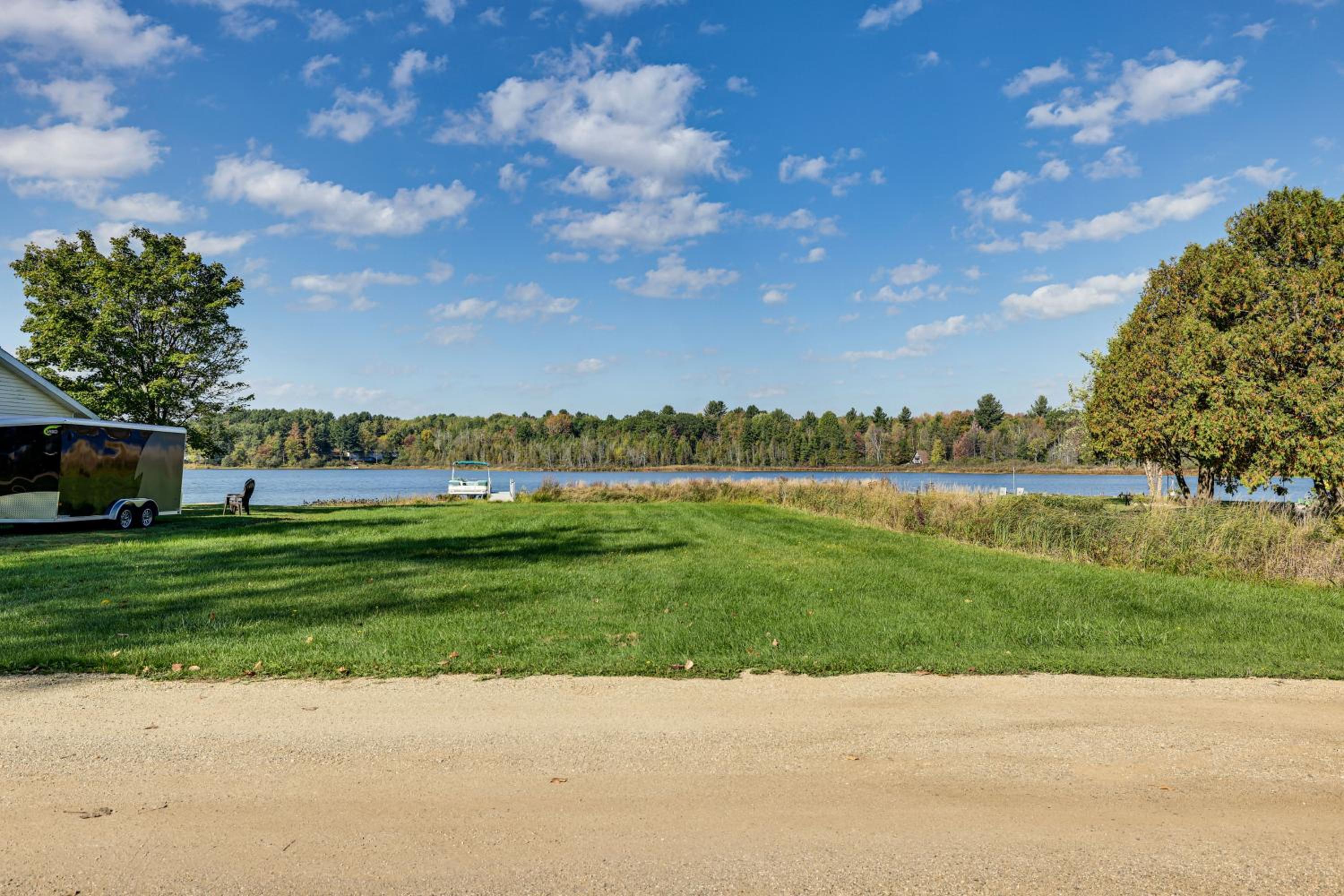 Todd Lake Access with Dock Across the Street!