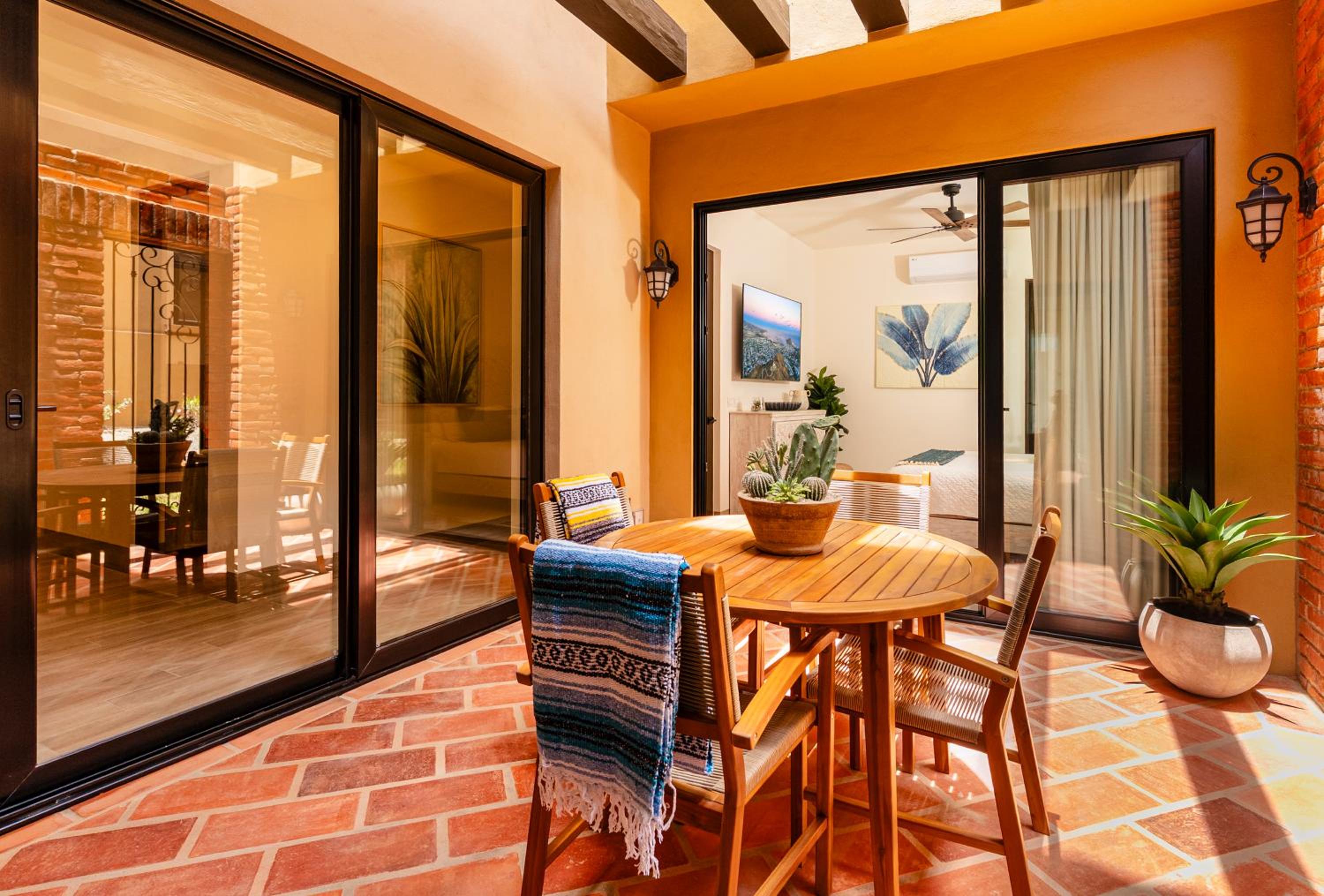 Inviting 2BR Condo in Mavila Resort at Quivira