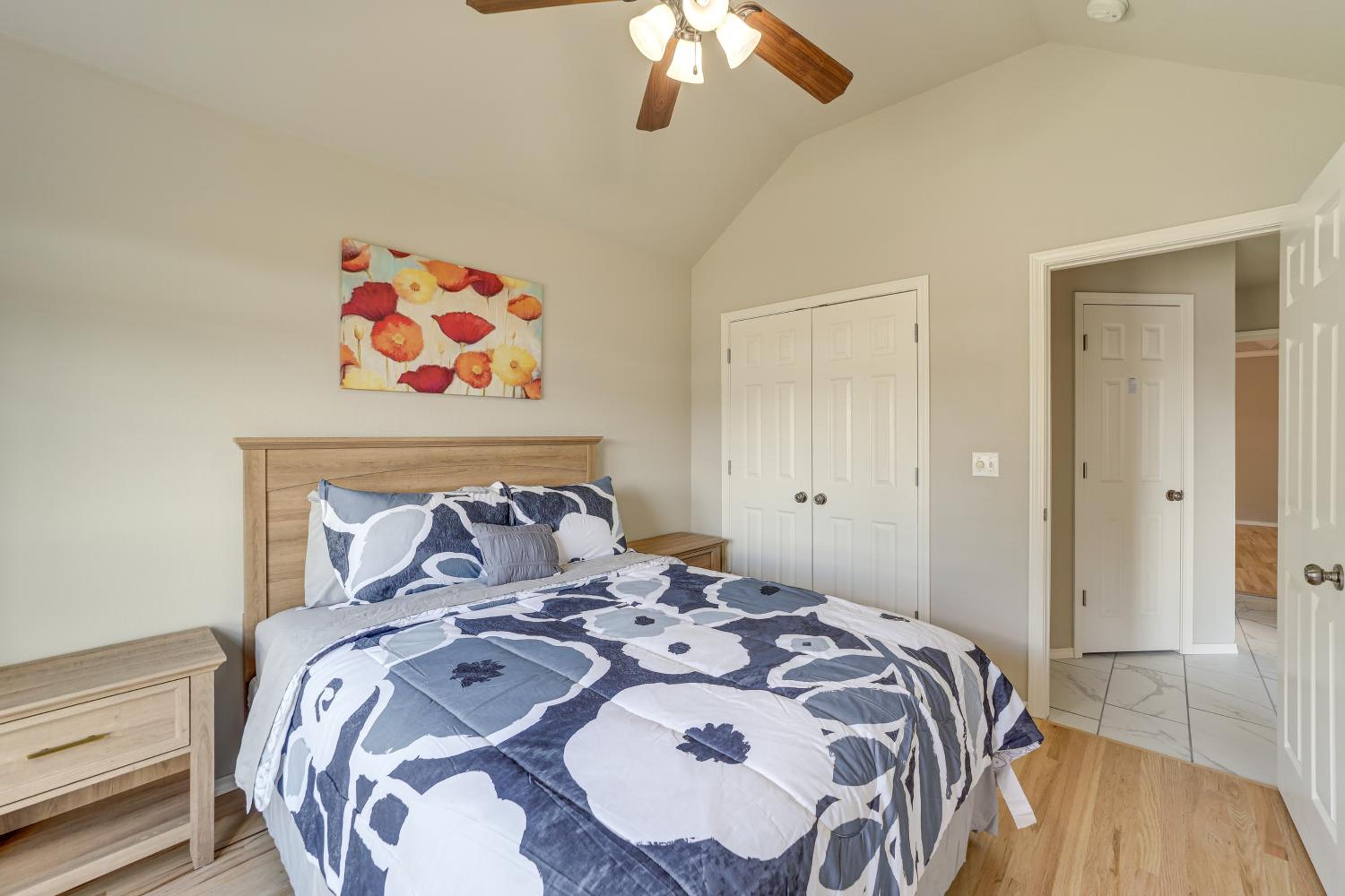 Pool Access Newly Remodeled House in Broken Arrow