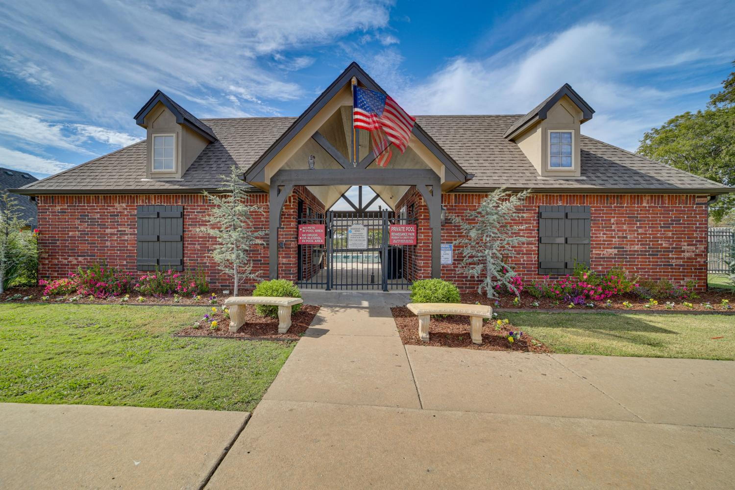 Pool Access Newly Remodeled House in Broken Arrow