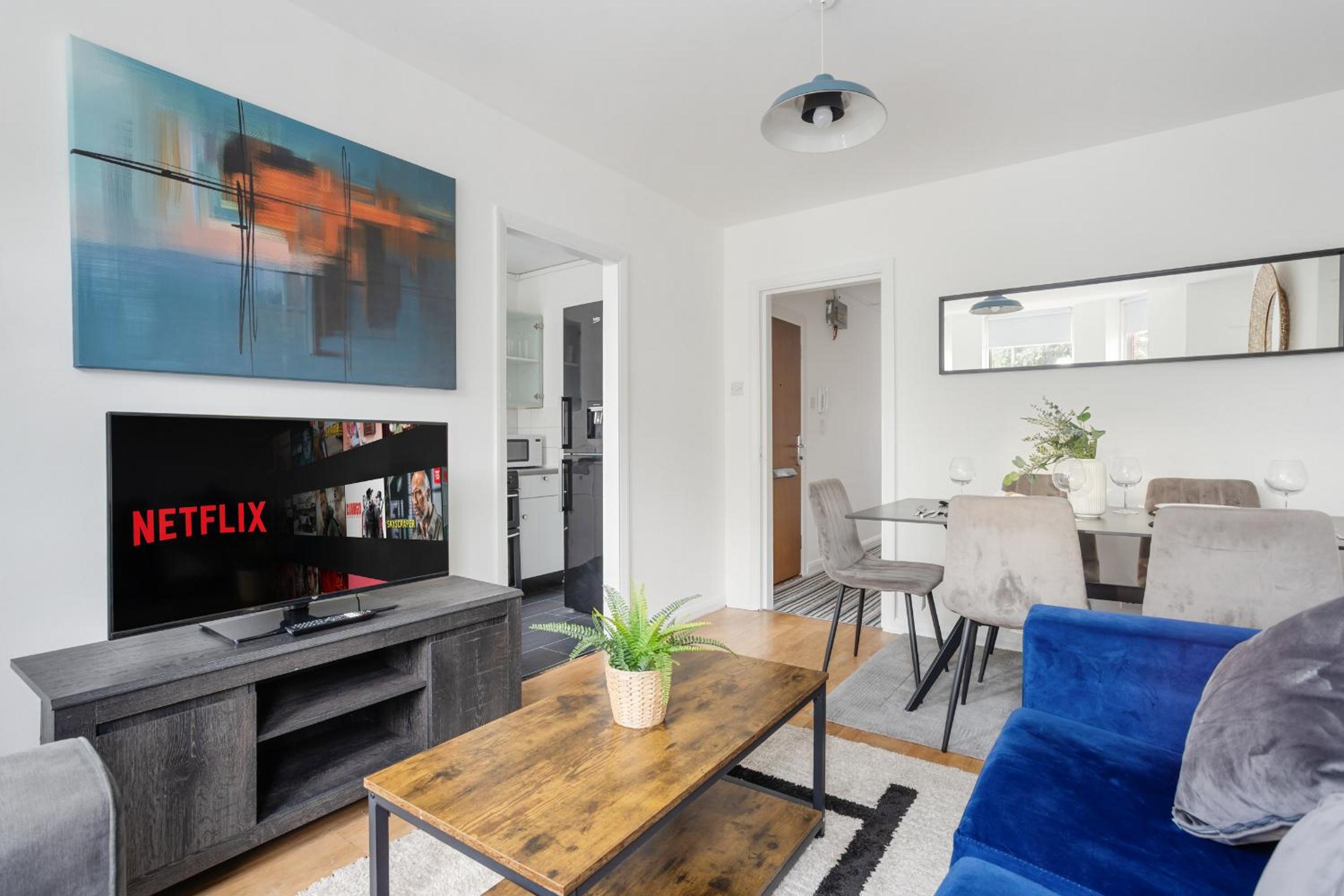 Abodess - Prime Euston Residences with Superking Bed