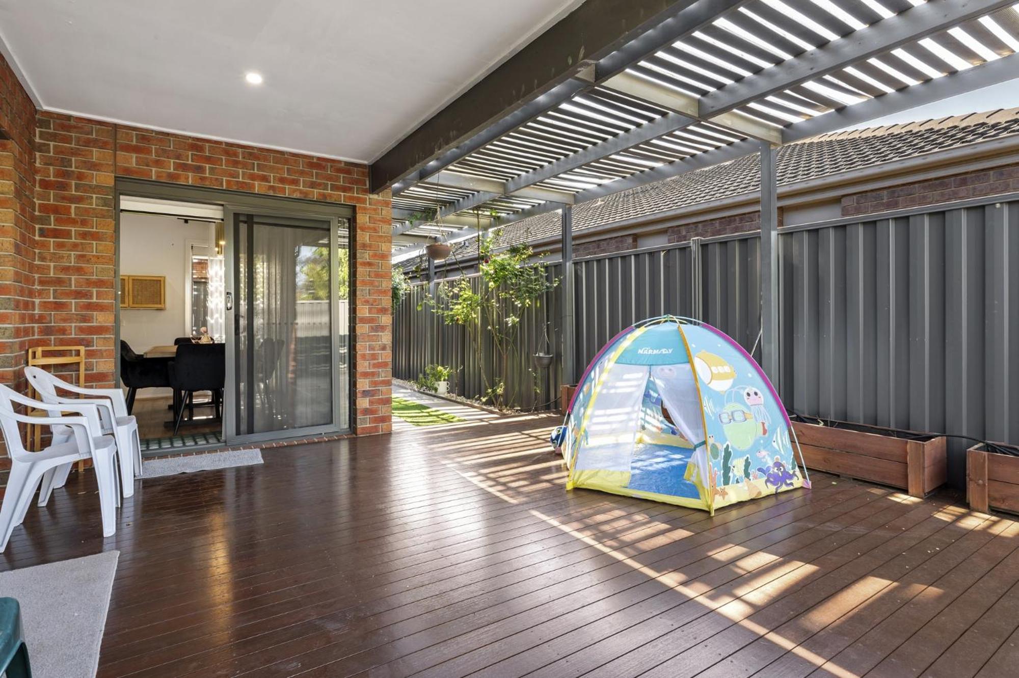 Family Escape with Private Courtyard