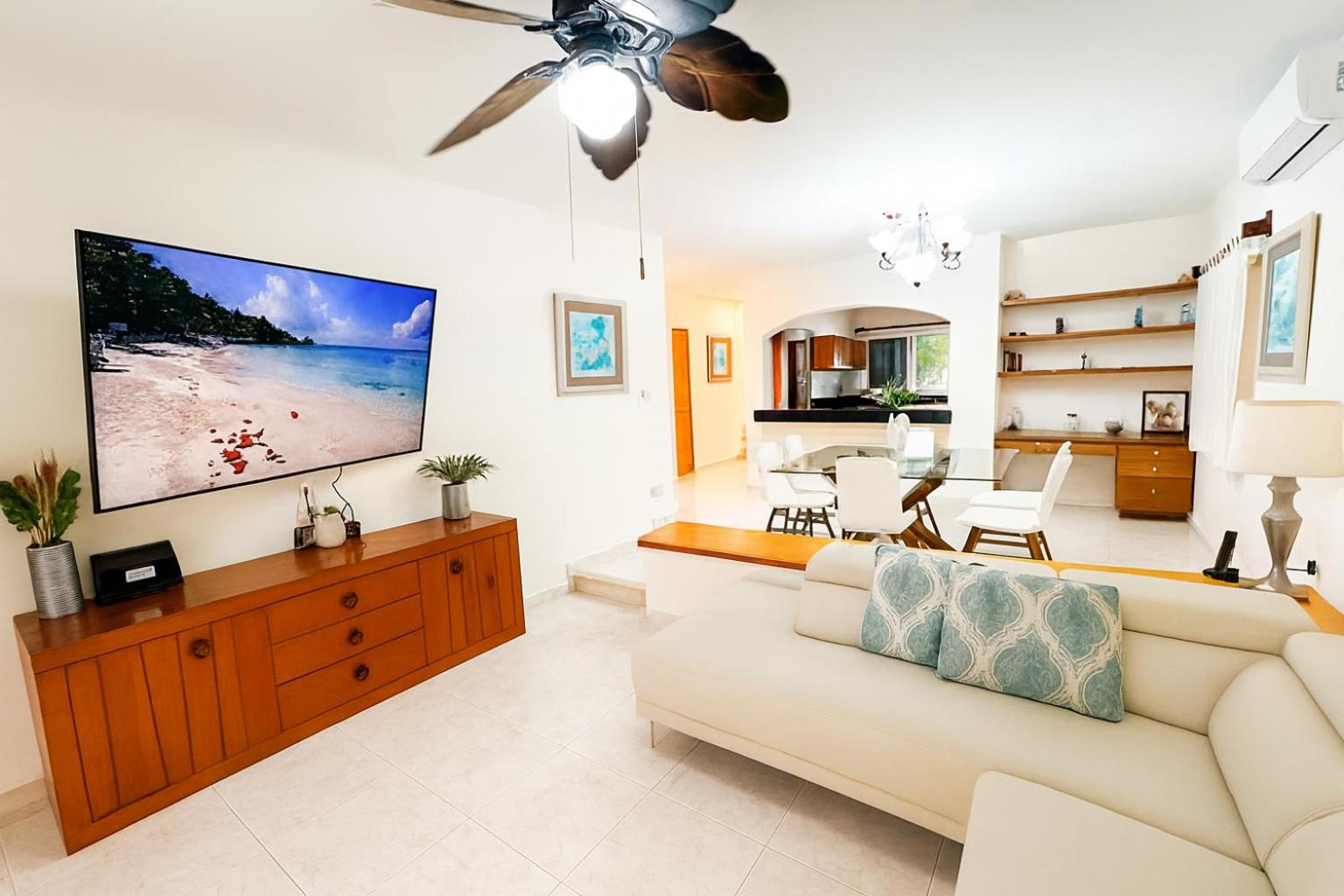 Spacious Family Home with Pool & Beach Access