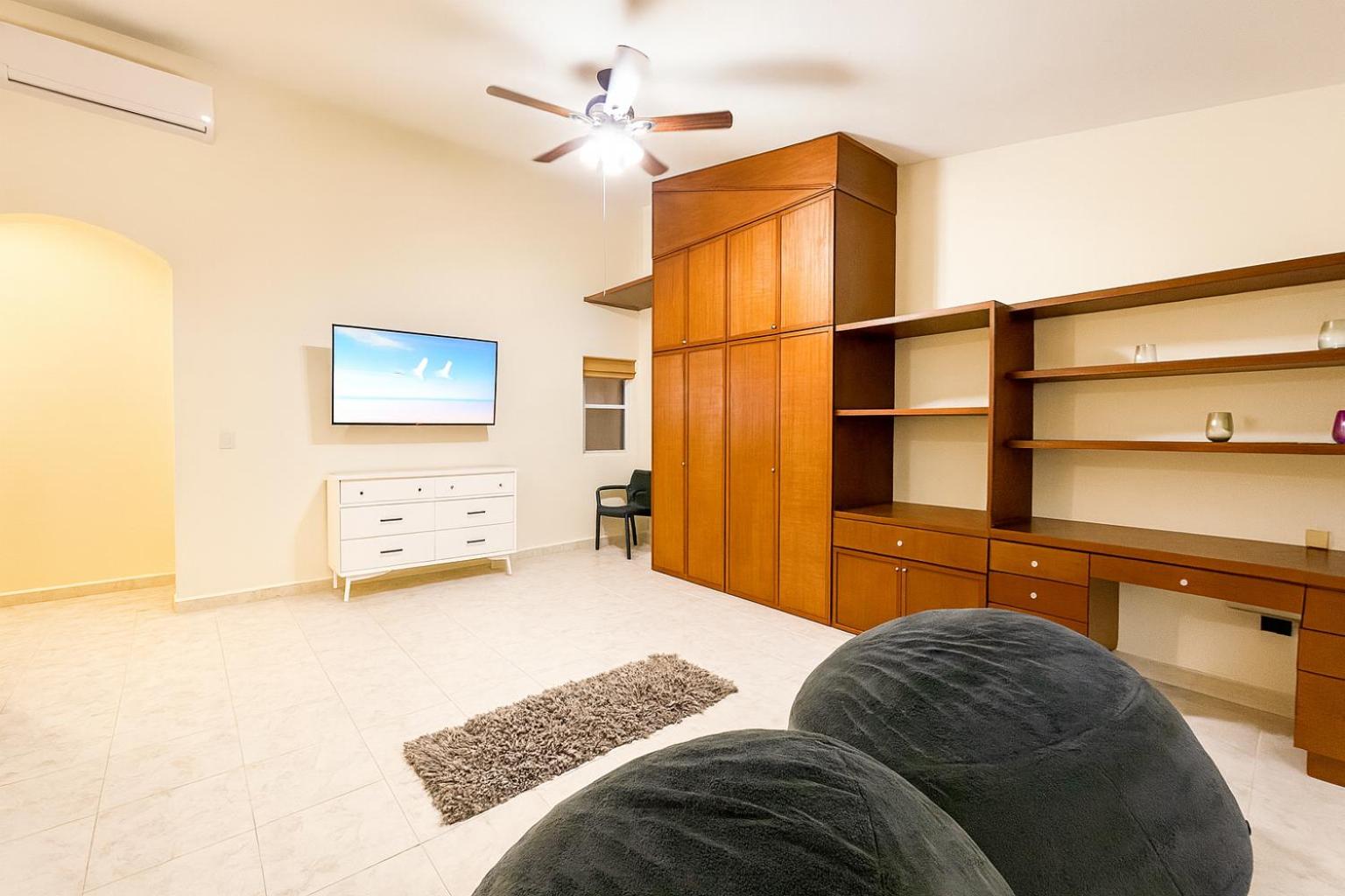 Spacious Family Home with Pool & Beach Access