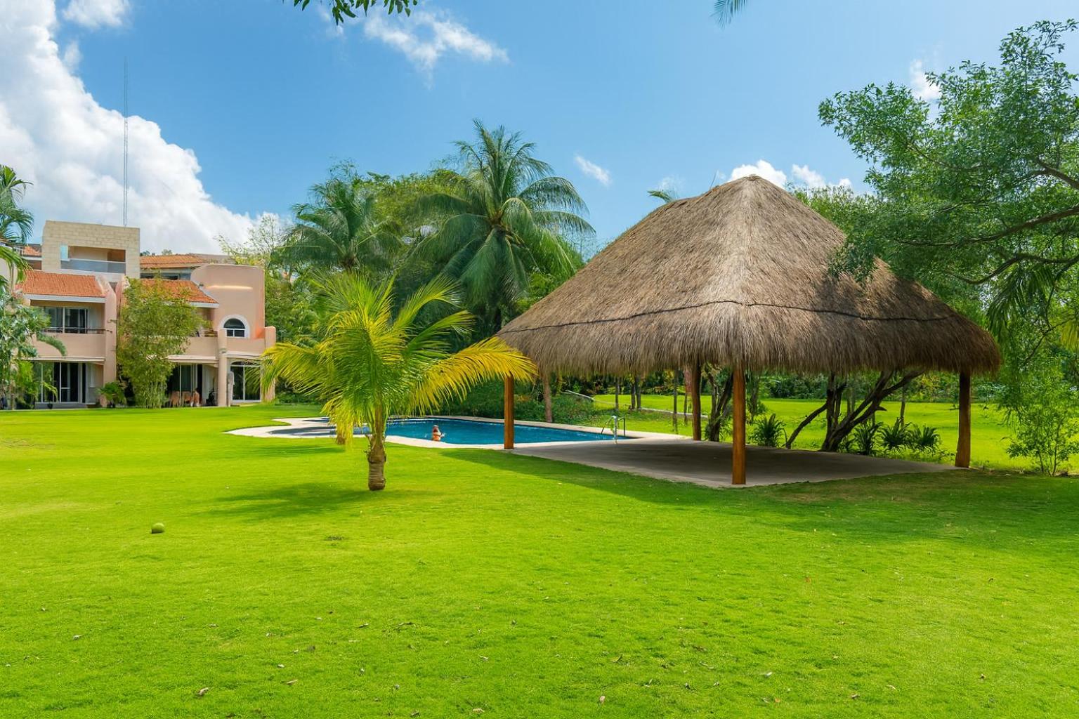 Spacious Family Home with Pool & Beach Access