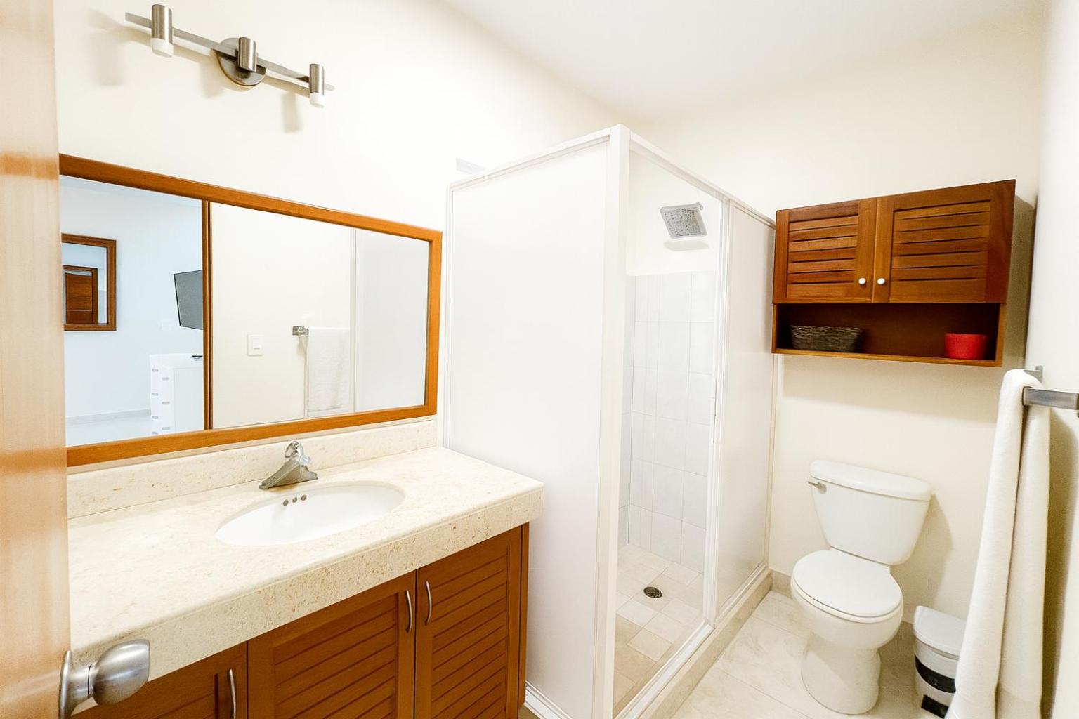 Spacious Family Home with Pool & Beach Access