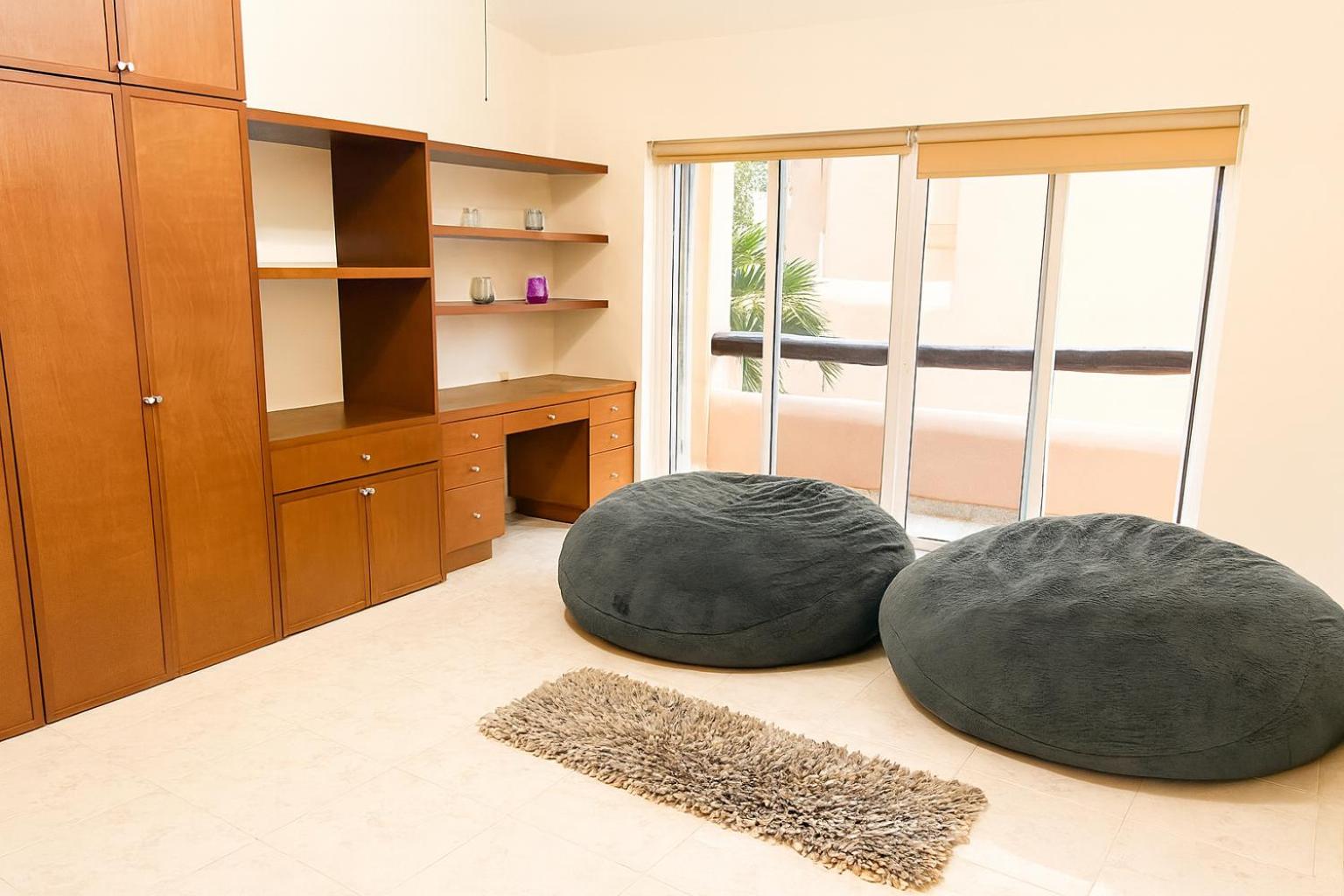 Spacious Family Home with Pool & Beach Access