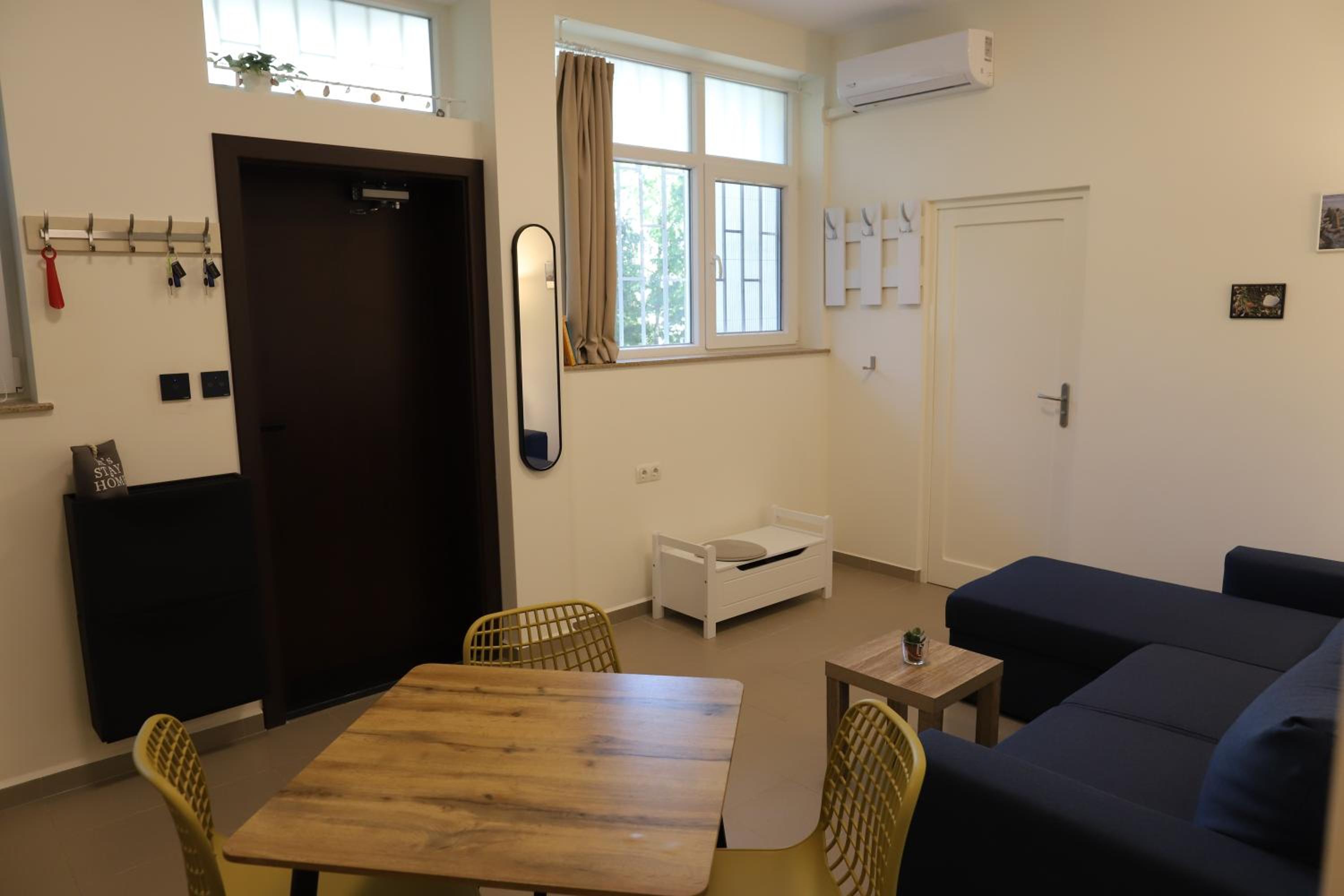Azur Stay Burgas - self check-in and 2 bikes