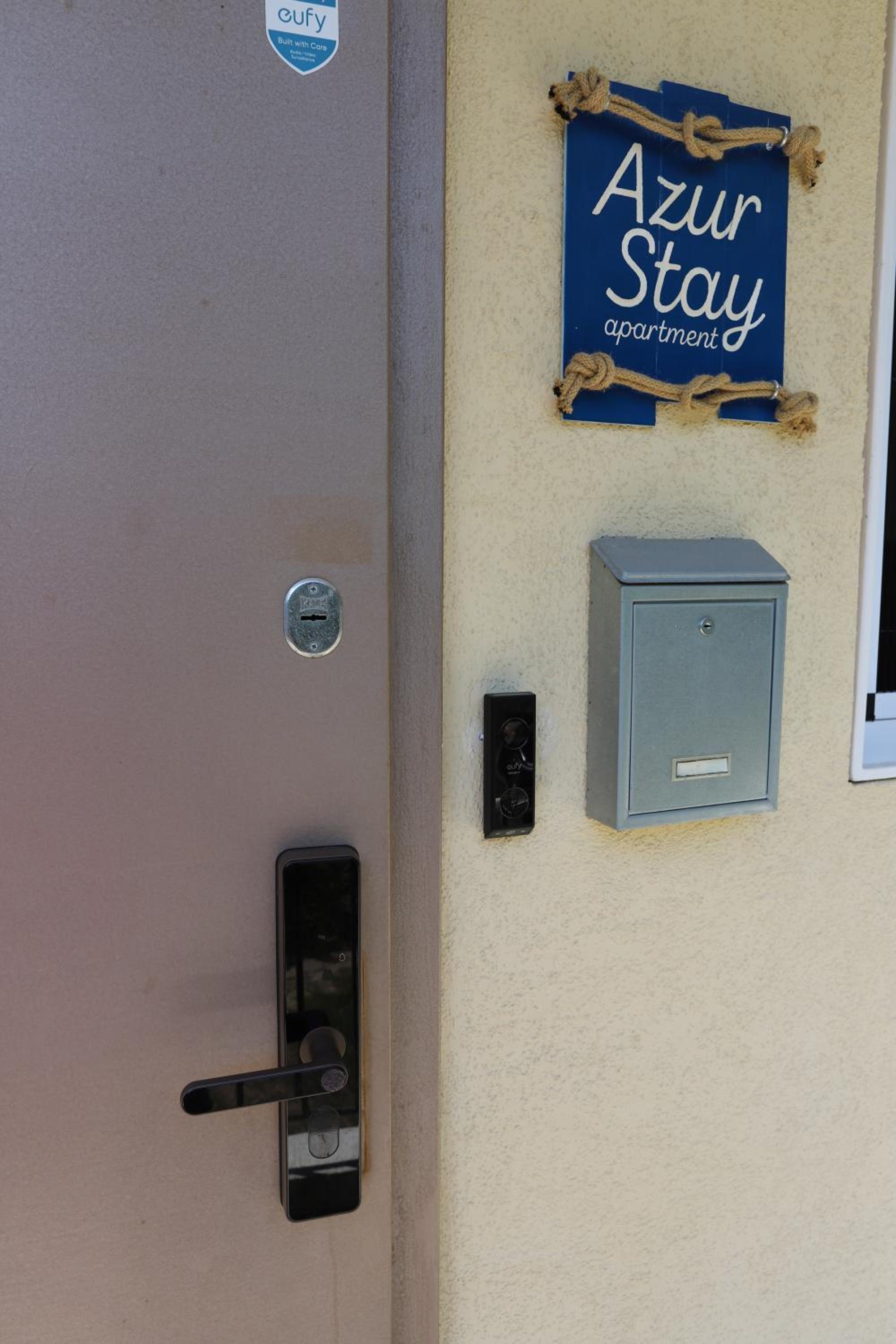 Azur Stay Burgas - self check-in and 2 bikes