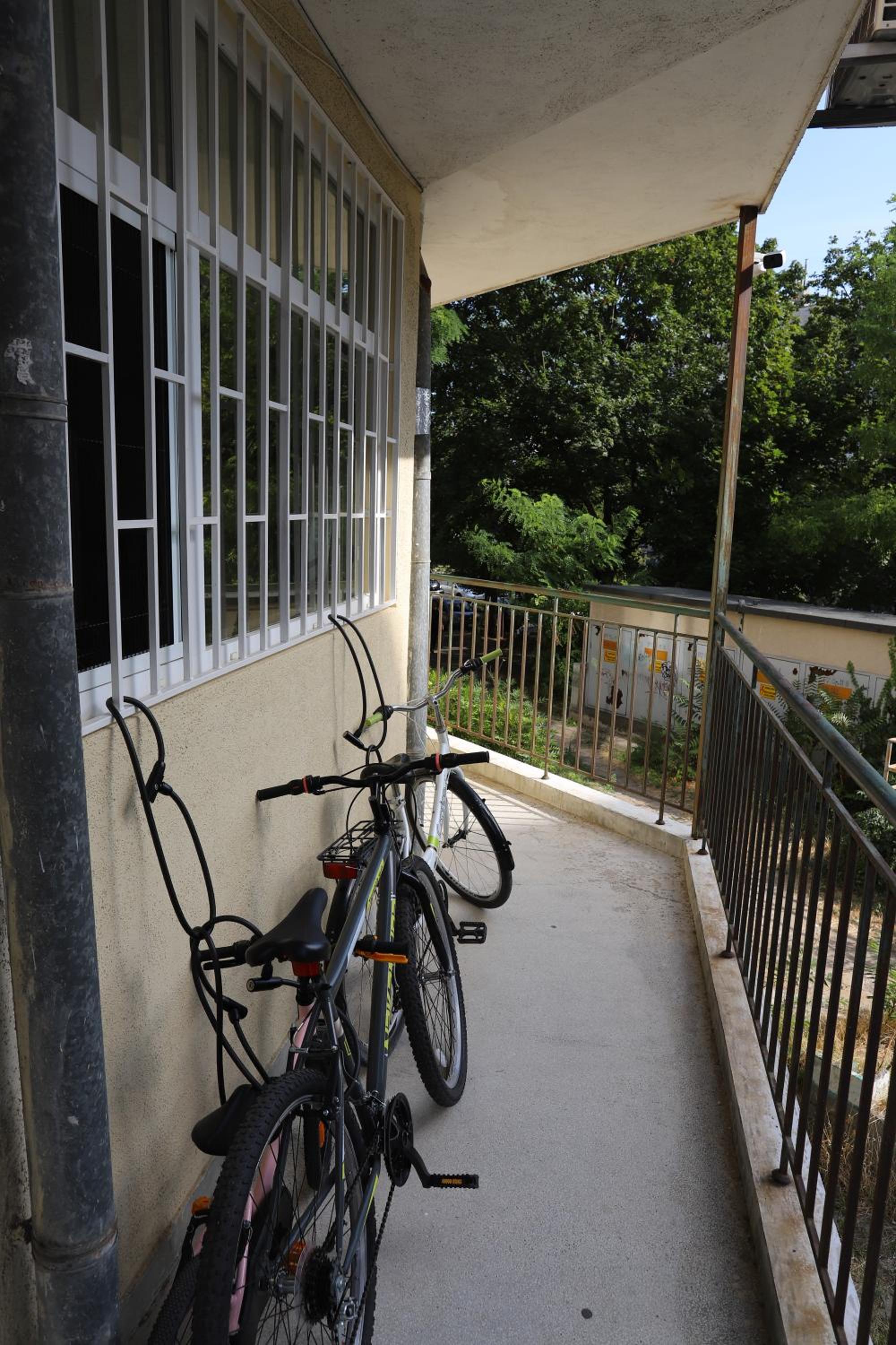 Azur Stay Burgas - self check-in and 2 bikes