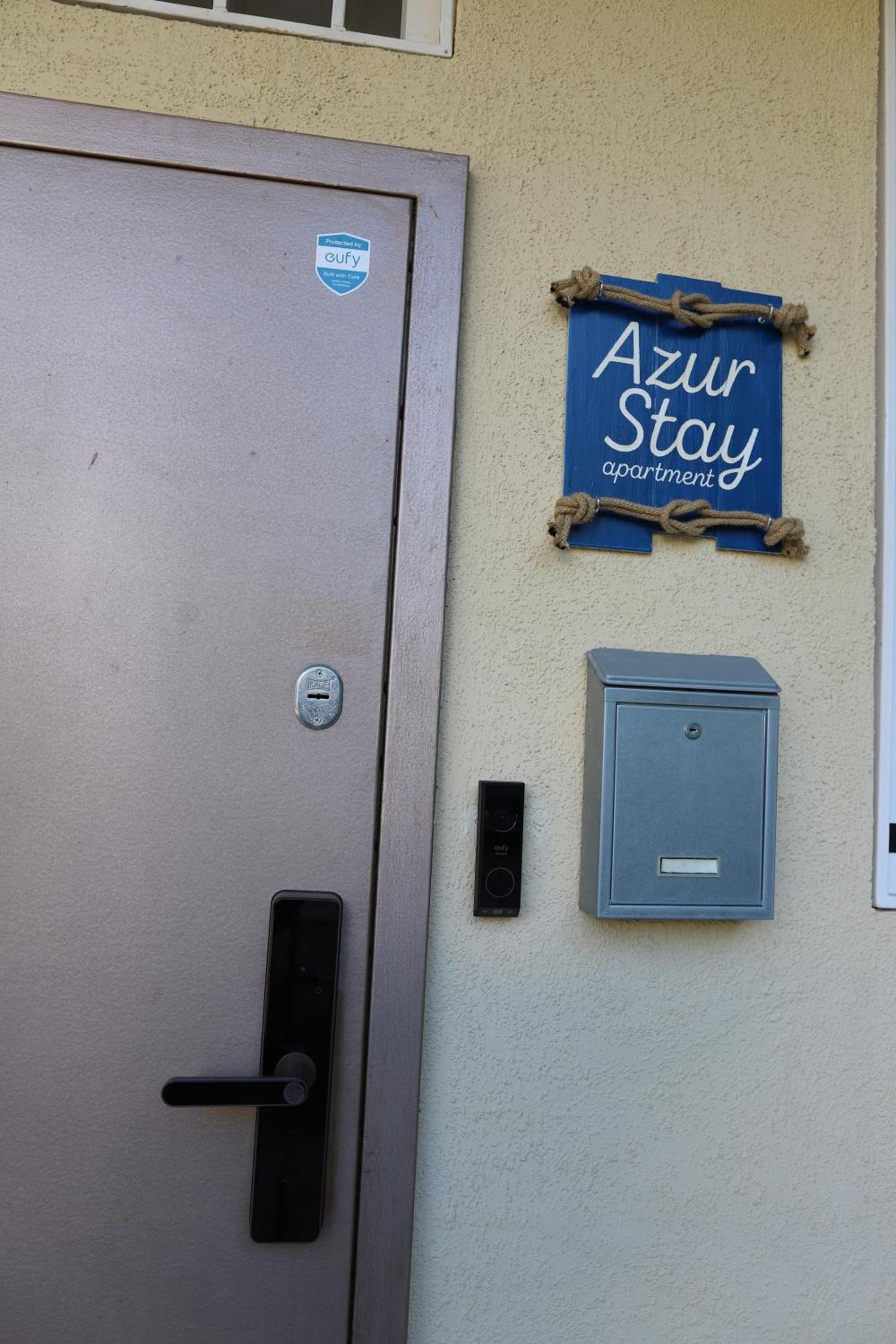 Azur Stay Burgas - self check-in and 2 bikes