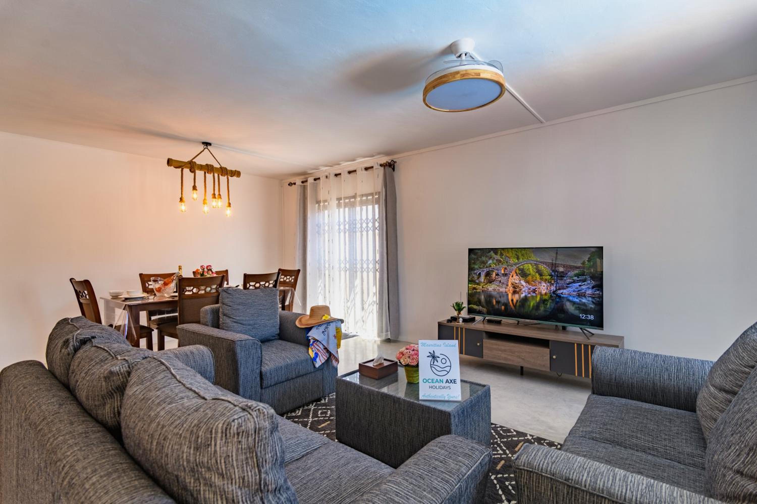 Yesh Villa by Oceanaxe Holidays