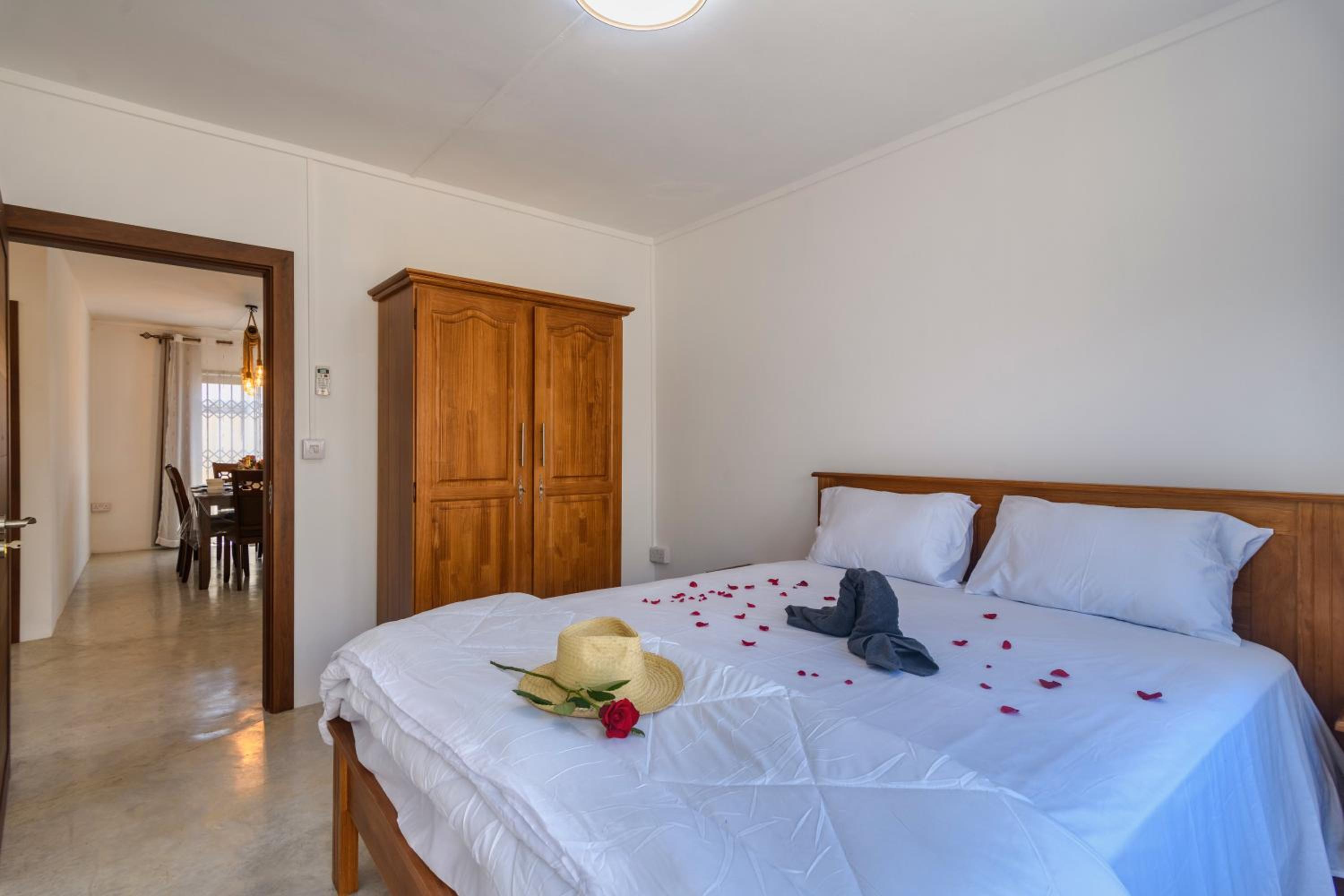 Yesh Villa by Oceanaxe Holidays