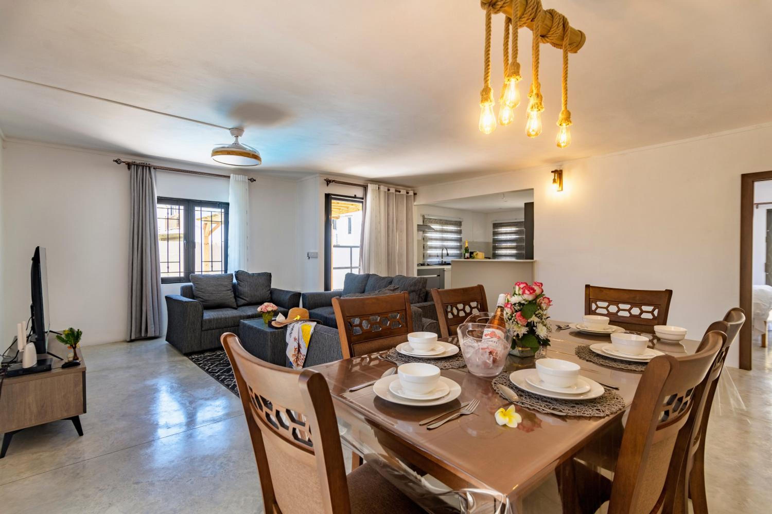 Yesh Villa by Oceanaxe Holidays
