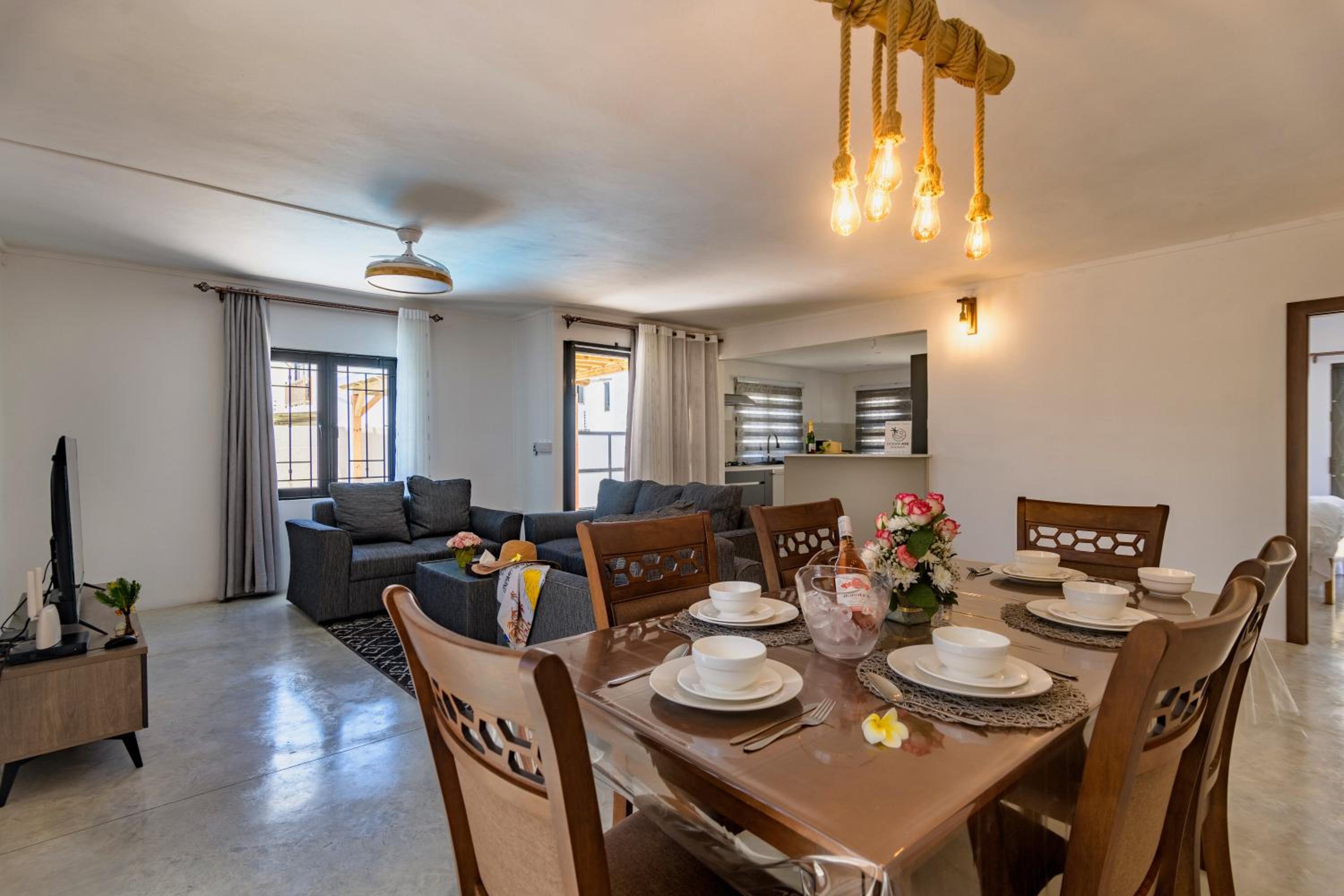 Yesh Villa by Oceanaxe Holidays