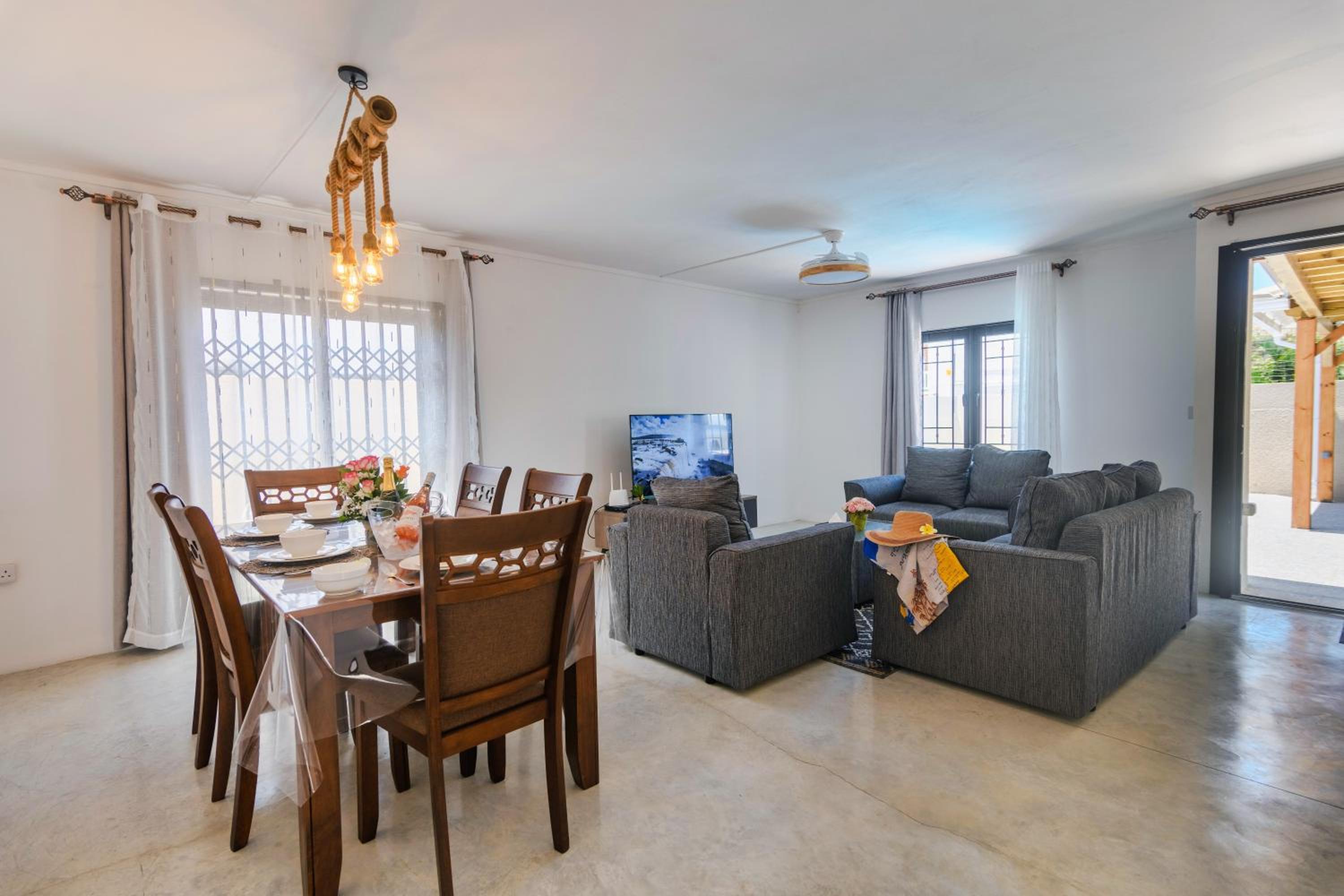 Yesh Villa by Oceanaxe Holidays