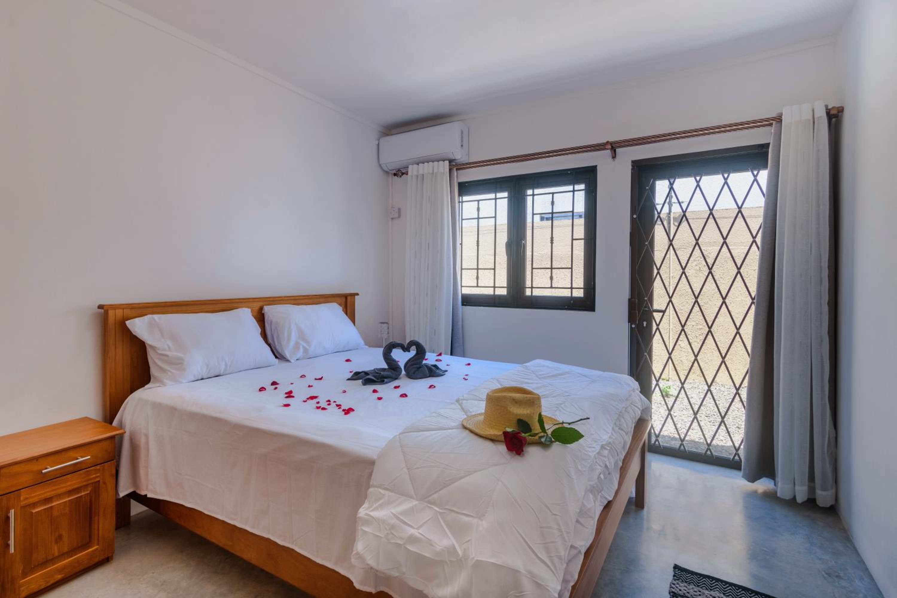 Yesh Villa by Oceanaxe Holidays