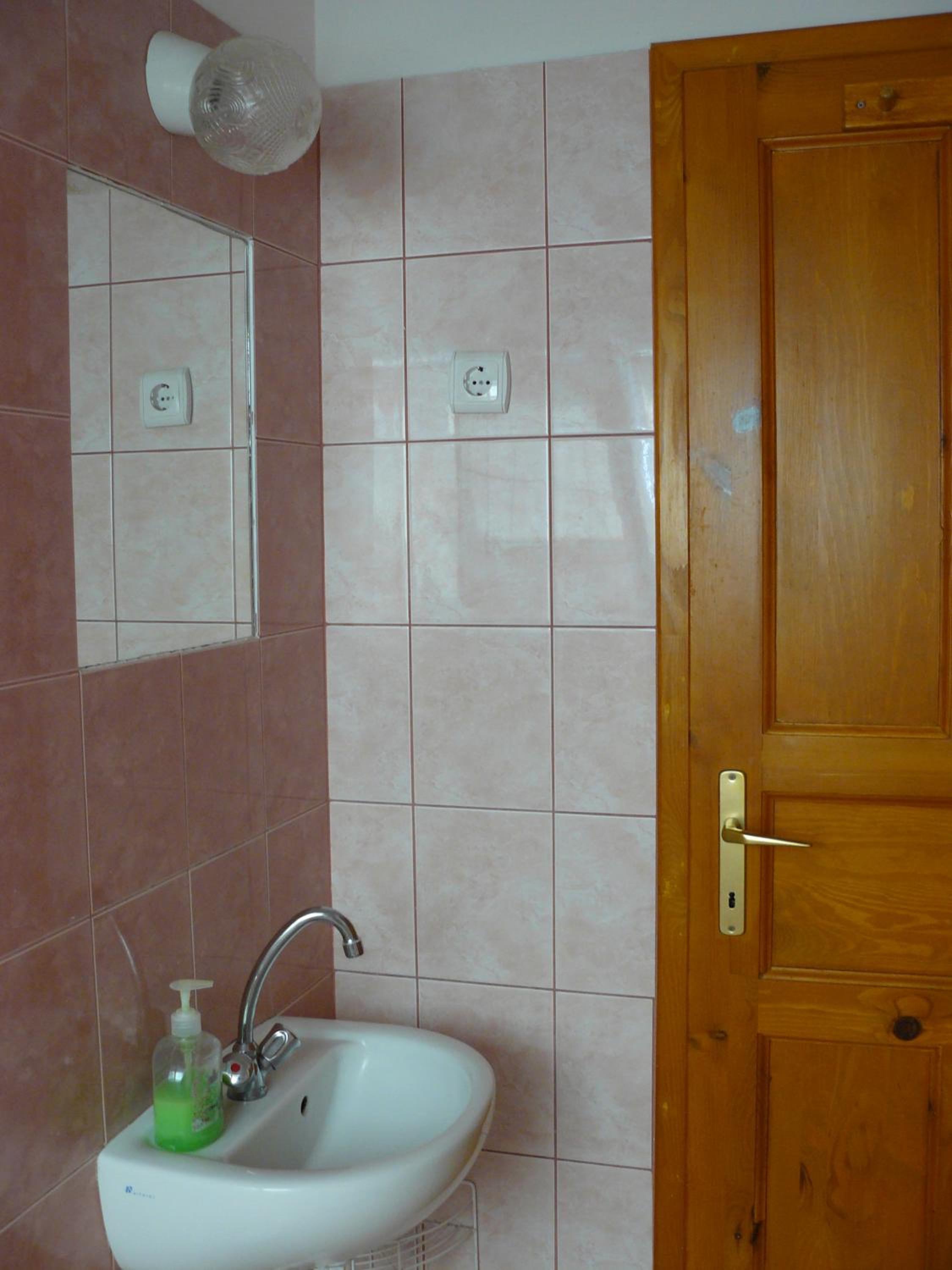 Photo 65