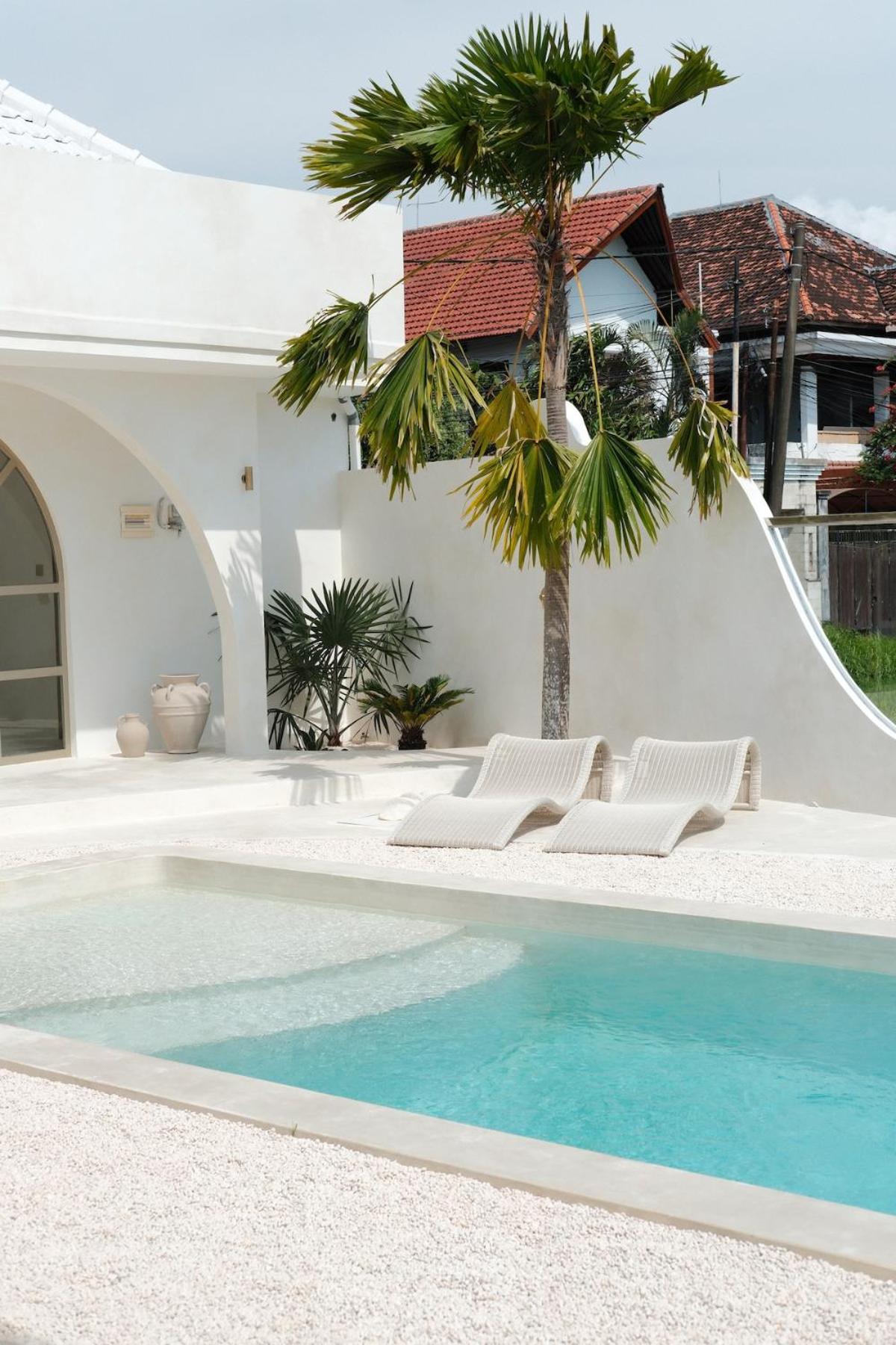 Celina - 2BR Private Pool Mediterranean Villa near Canggu