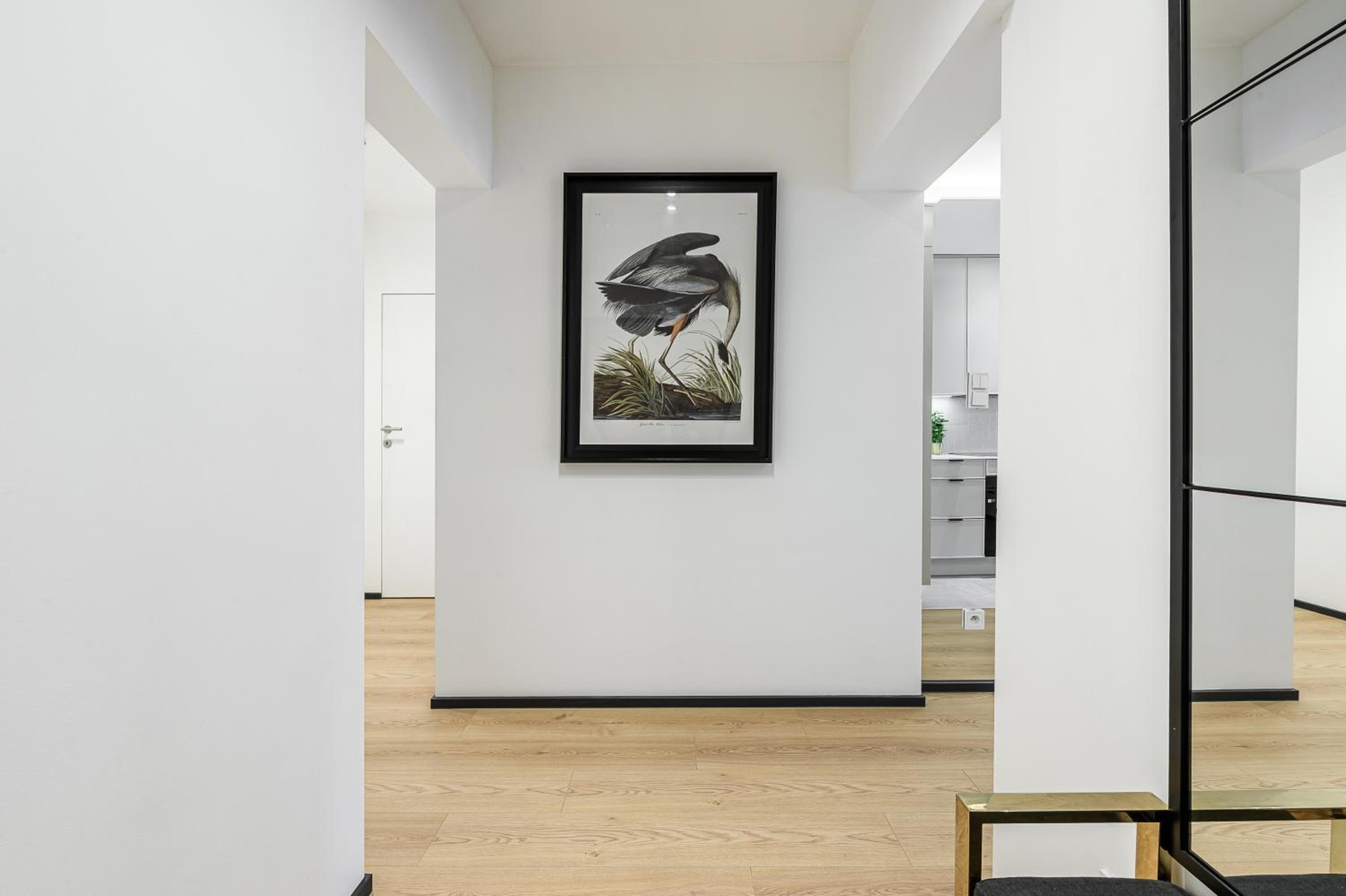 Lumina luxury 4-rooms apart with parking