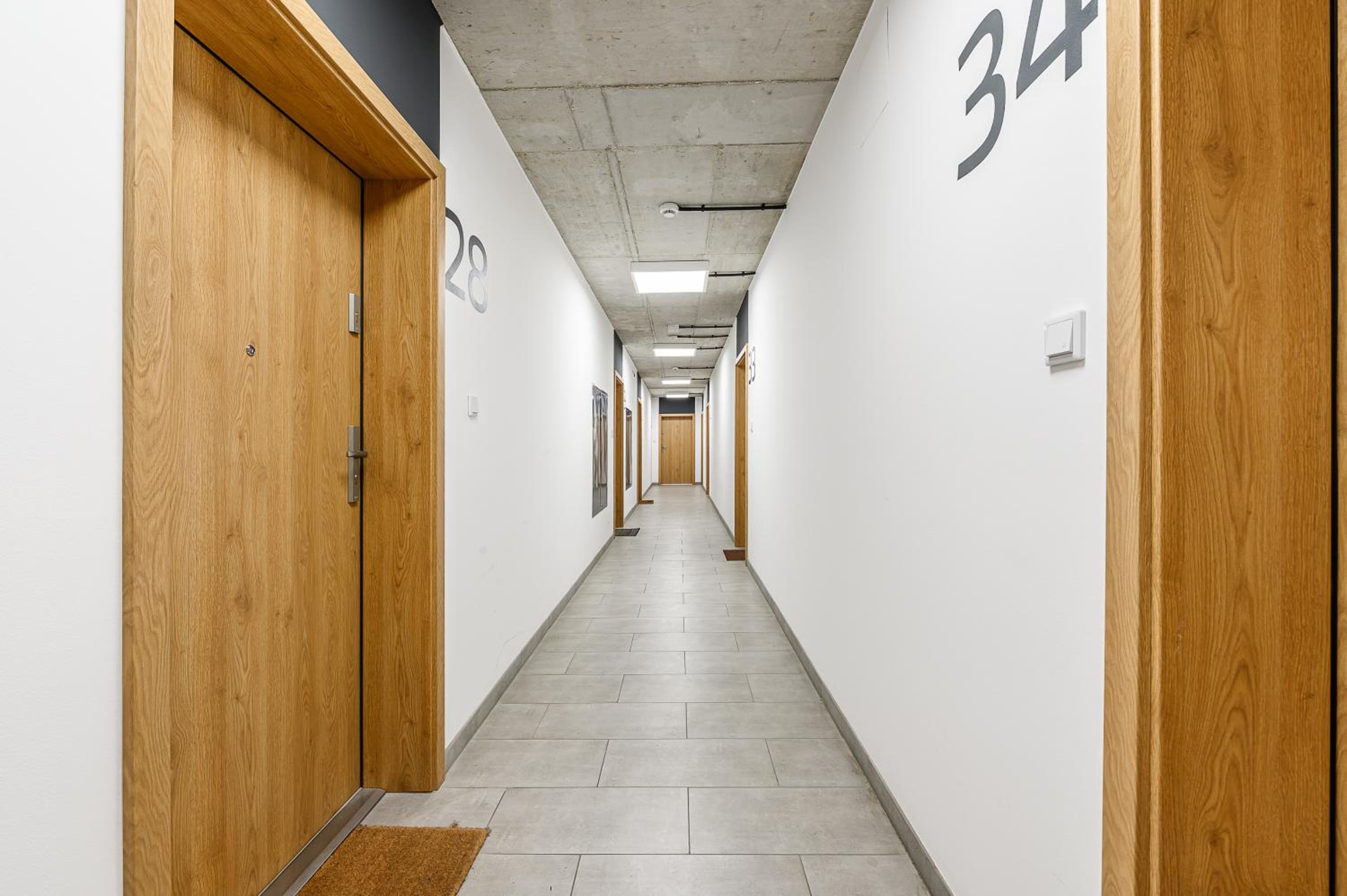 Lumina luxury 4-rooms apart with parking