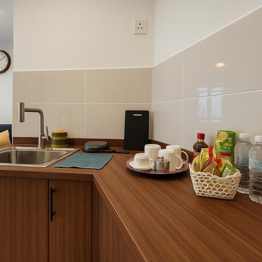 Seaview KK Centre Hotspot The Shore - Mixma Suites