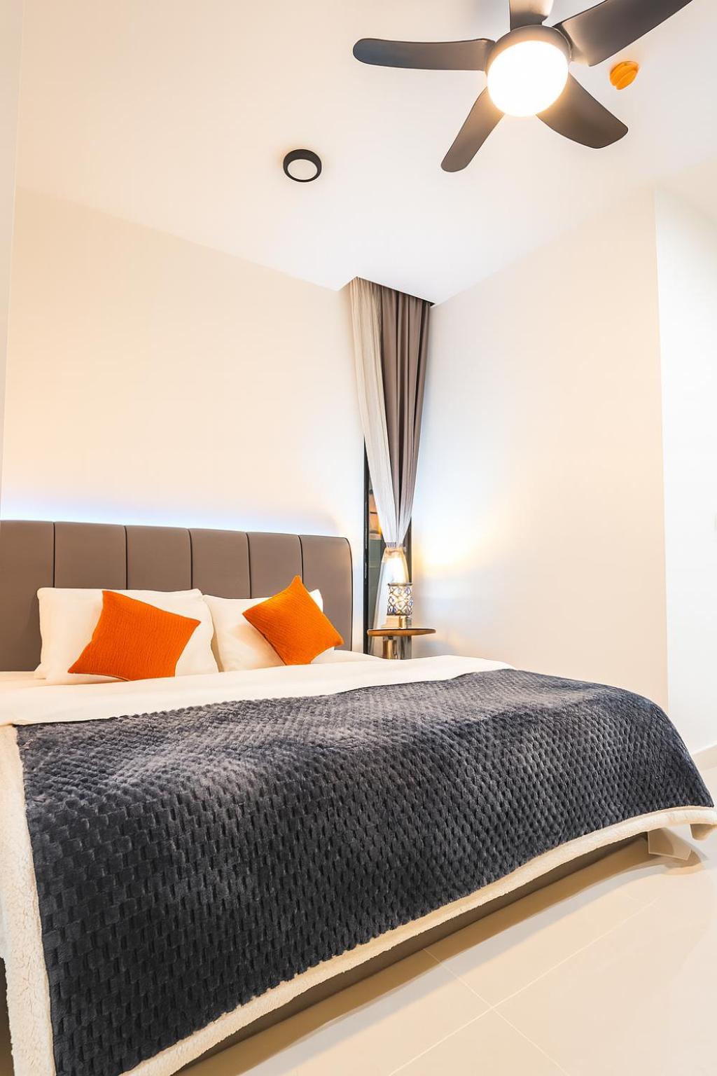 Seaview KK Centre Hotspot The Shore - Mixma Suites