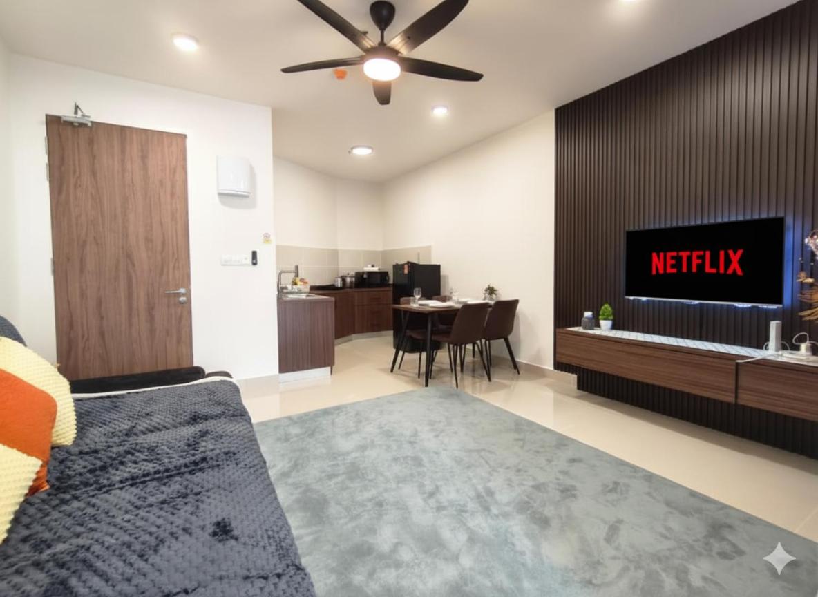 Seaview KK Centre Hotspot The Shore - Mixma Suites