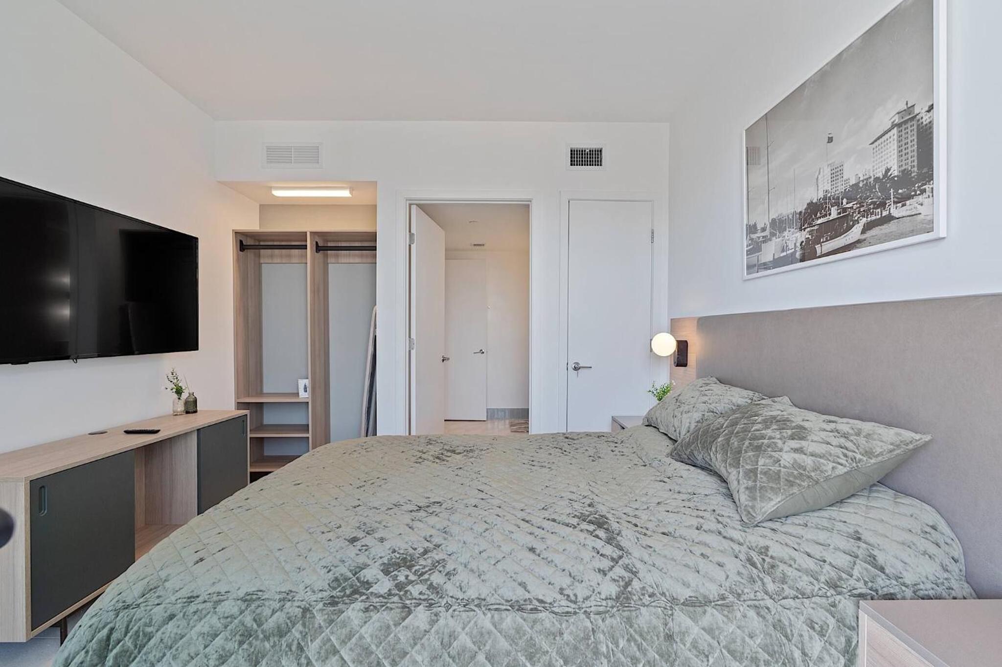 Luxury Corner 2BDCity Bay ViewsAmazing Sunsets