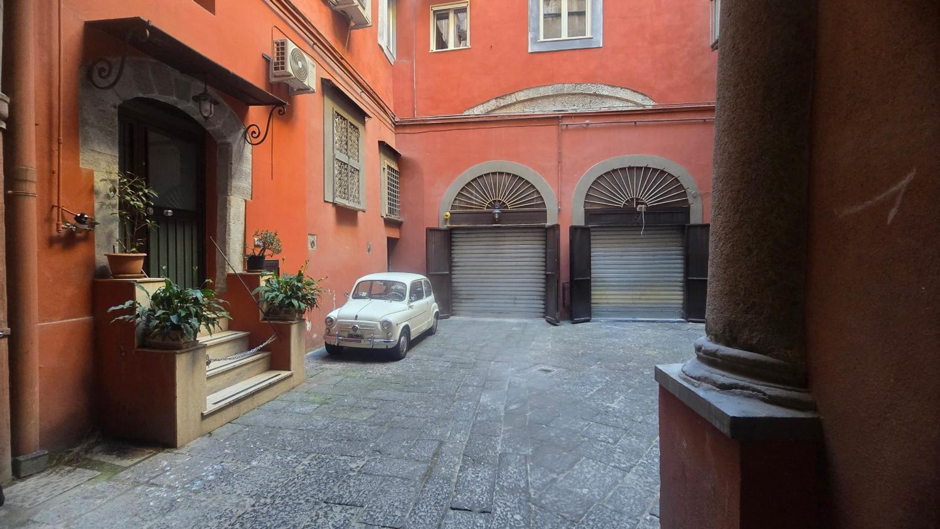 The Tribunali Apartments By HouseinNaples