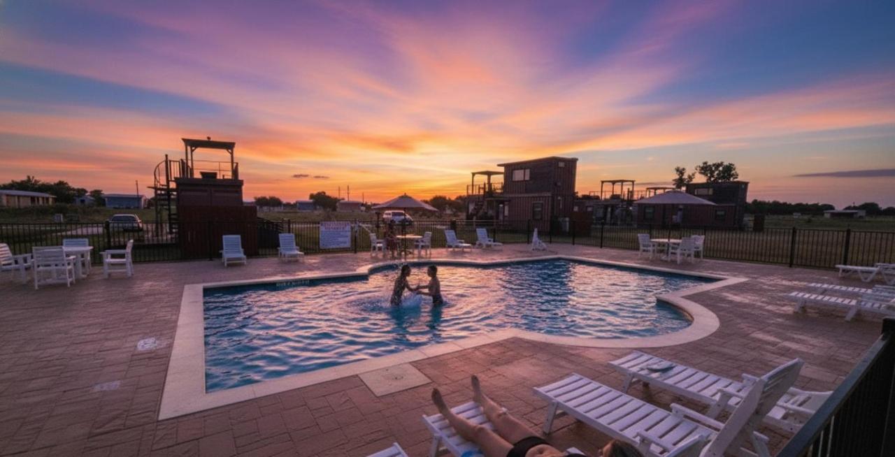 Exclusive Wine Country Stay Pool, Firepit & Games