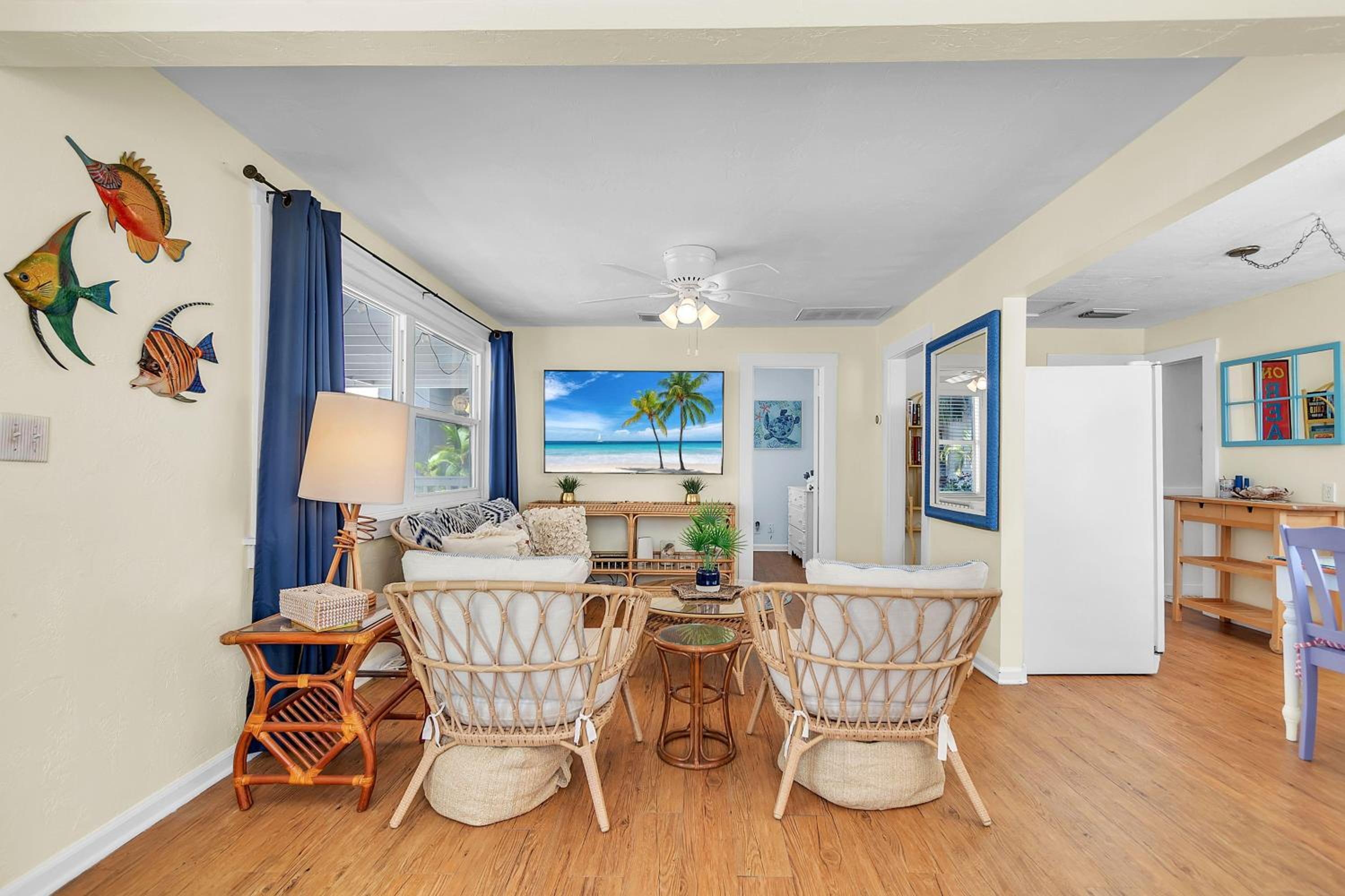 John's Pass-Time Beach Cottage #2