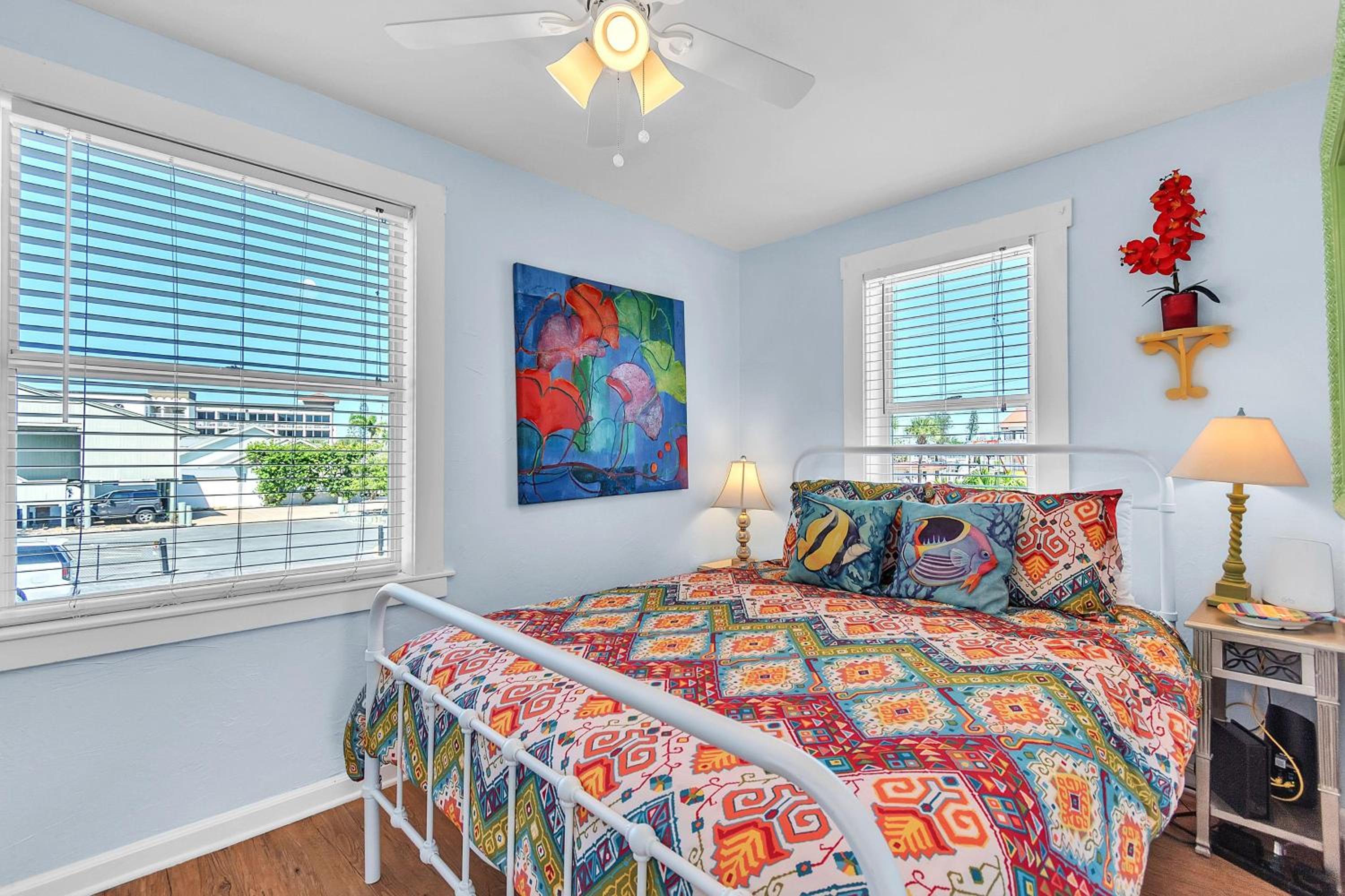 John's Pass-Time Beach Cottage #2