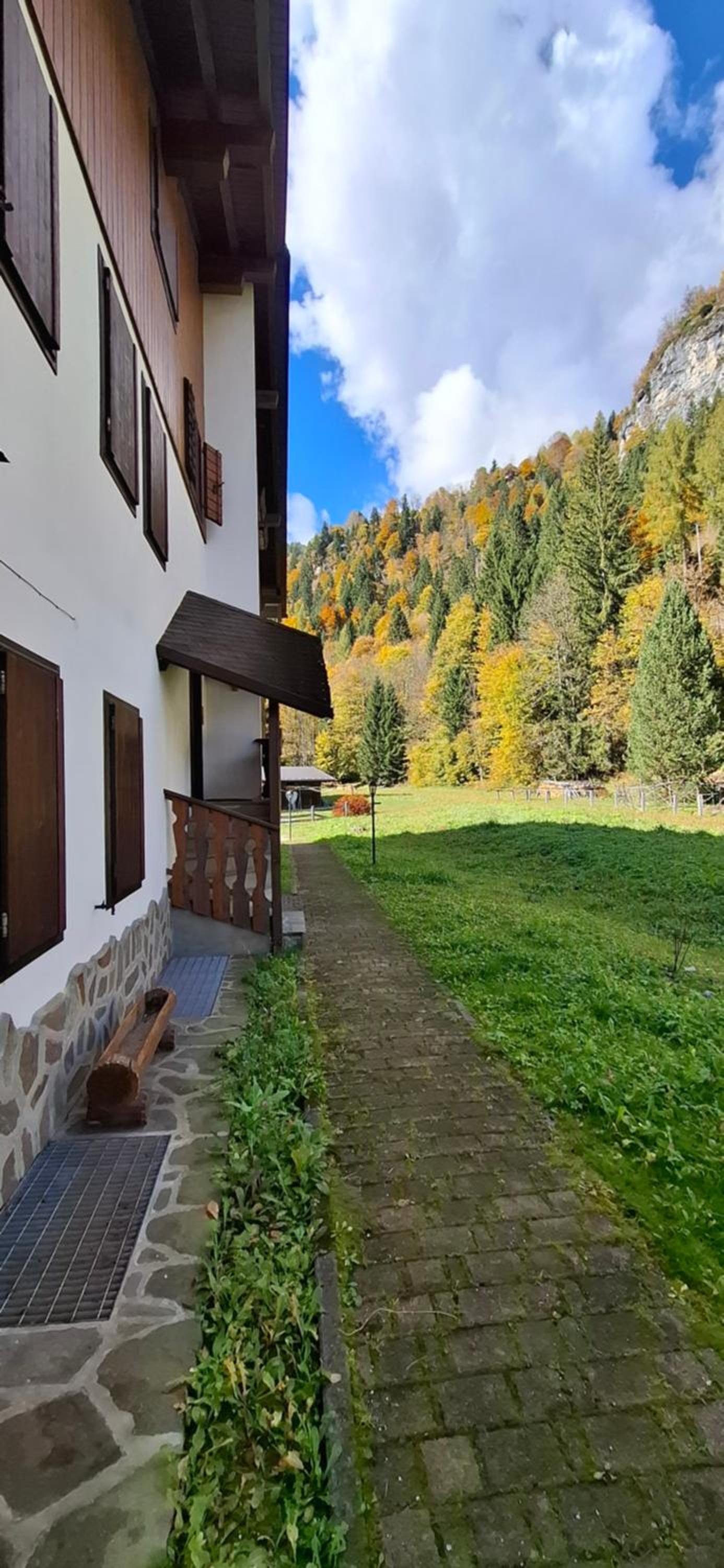 Sasso Bianco Home - Mountain View & Private Parking