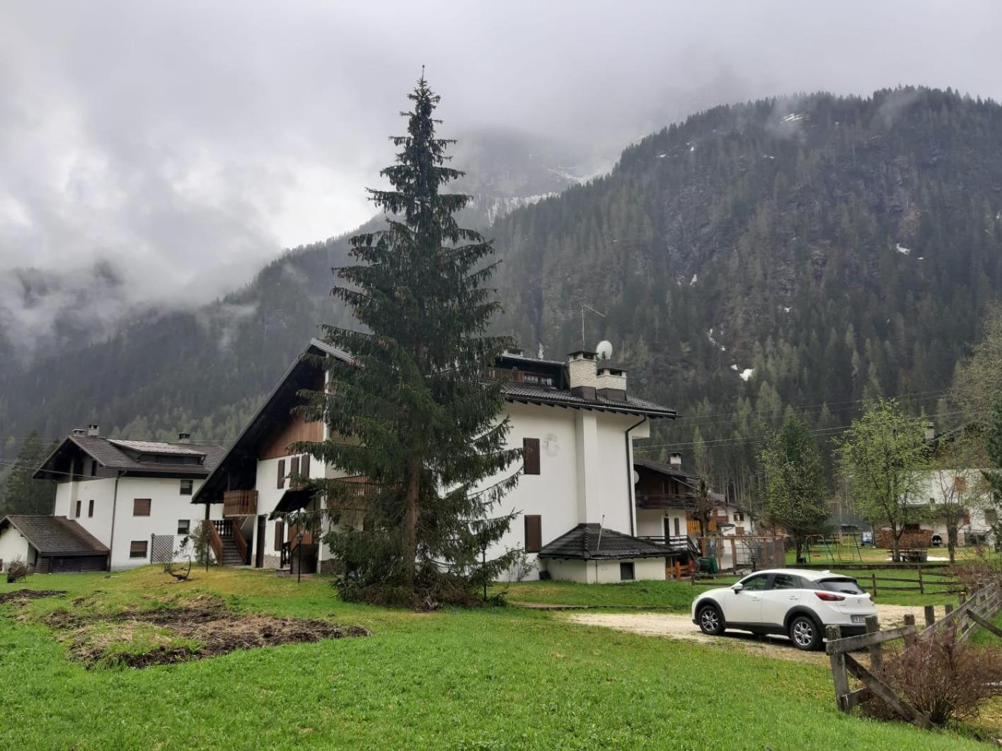 Sasso Bianco Home - Mountain View & Private Parking