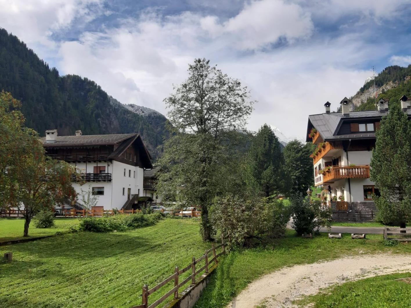 Sasso Bianco Home - Mountain View & Private Parking
