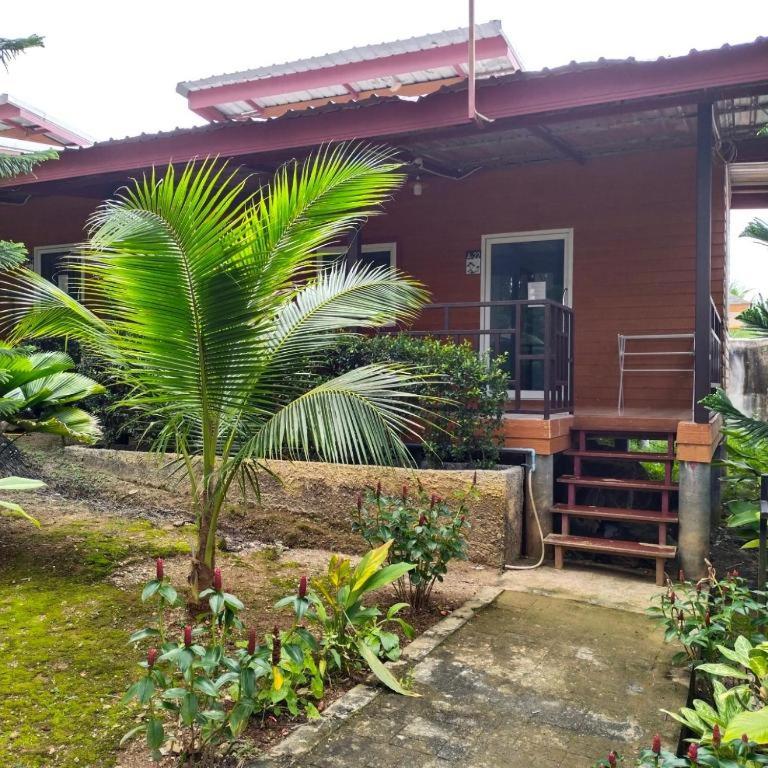 Palmthien Pool Villa Aonang