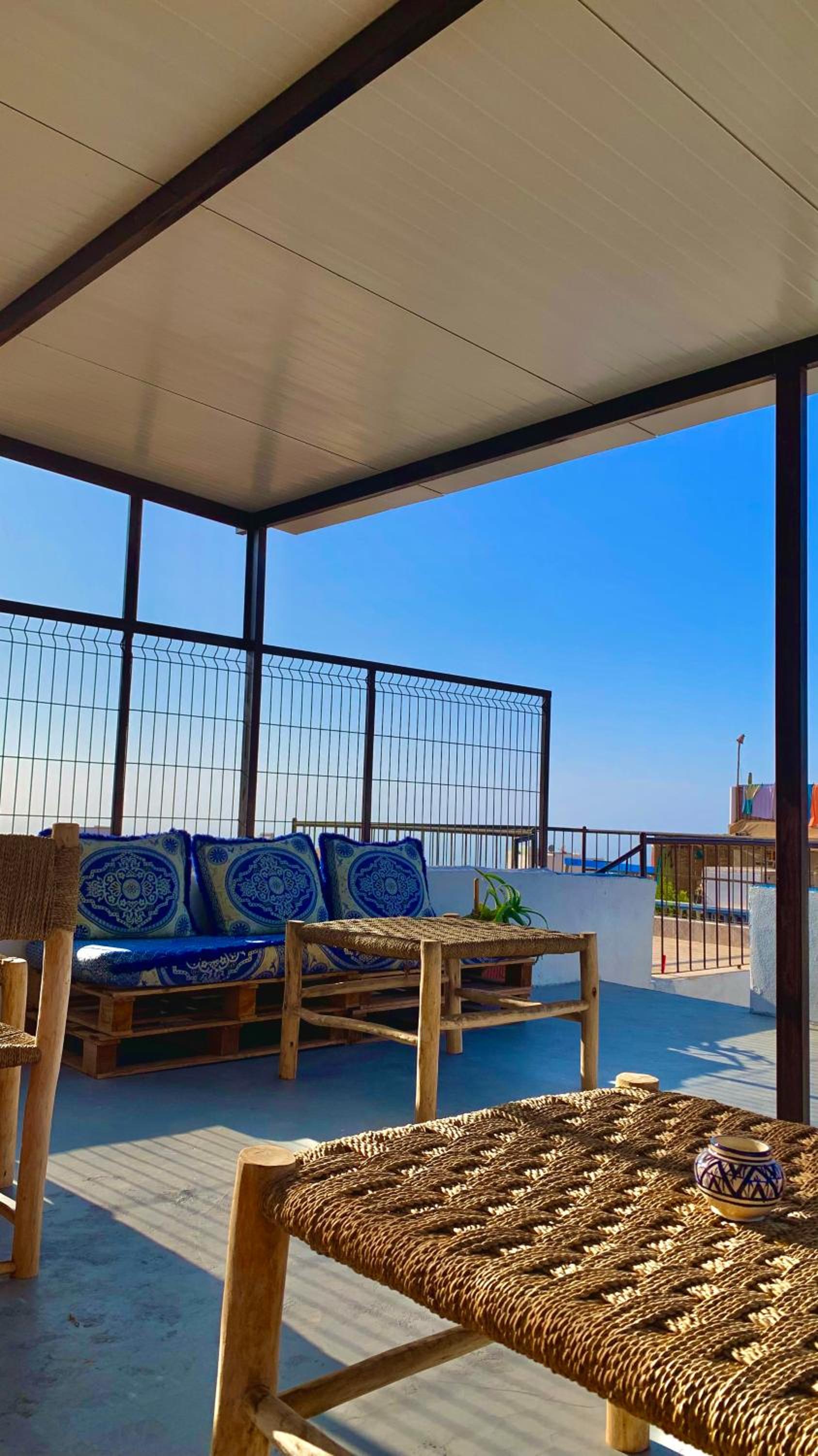 Titryte Hostel - chill rooftop