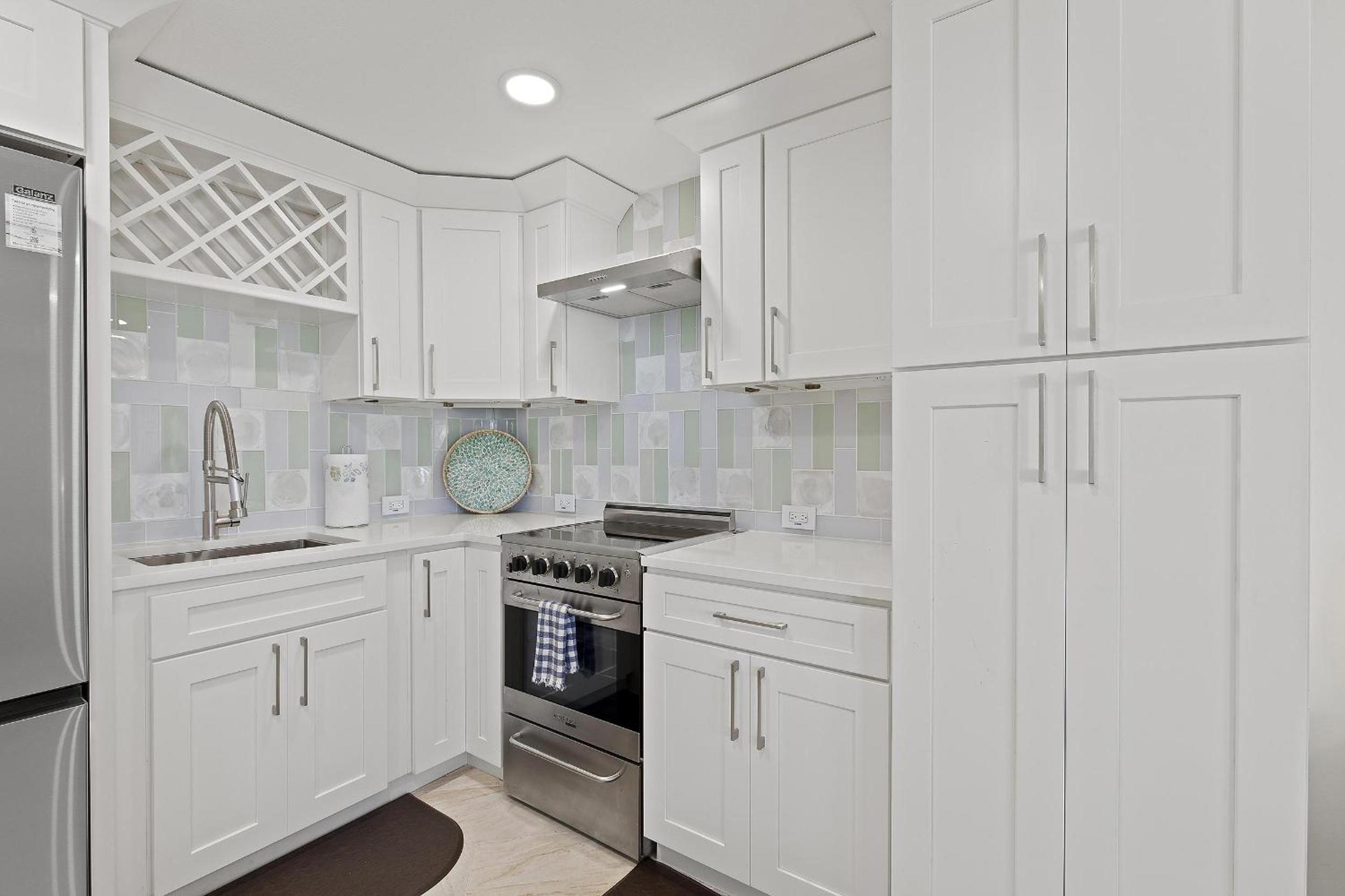 Mariner's Cove 308