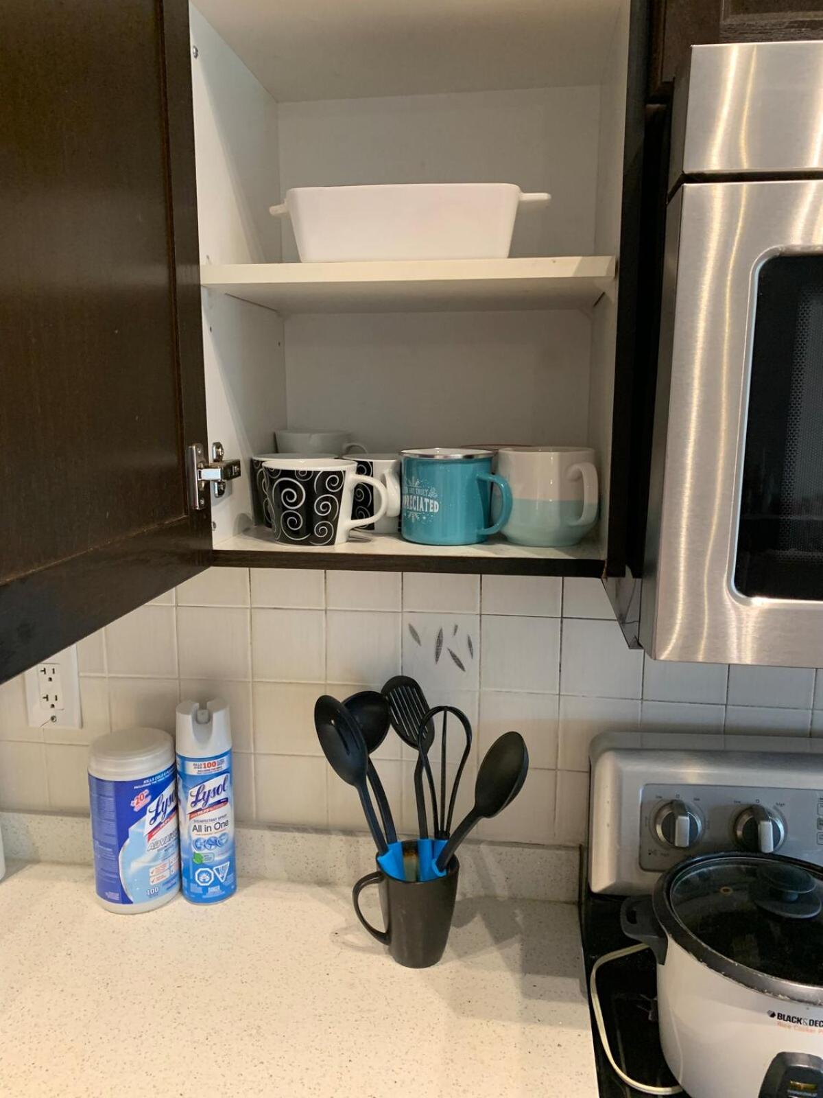 Comfortable Residential 4BR Home with 2 Free Parking