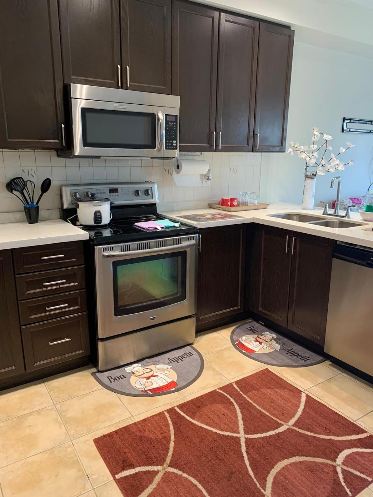 Comfortable Residential 4BR Home with 2 Free Parking