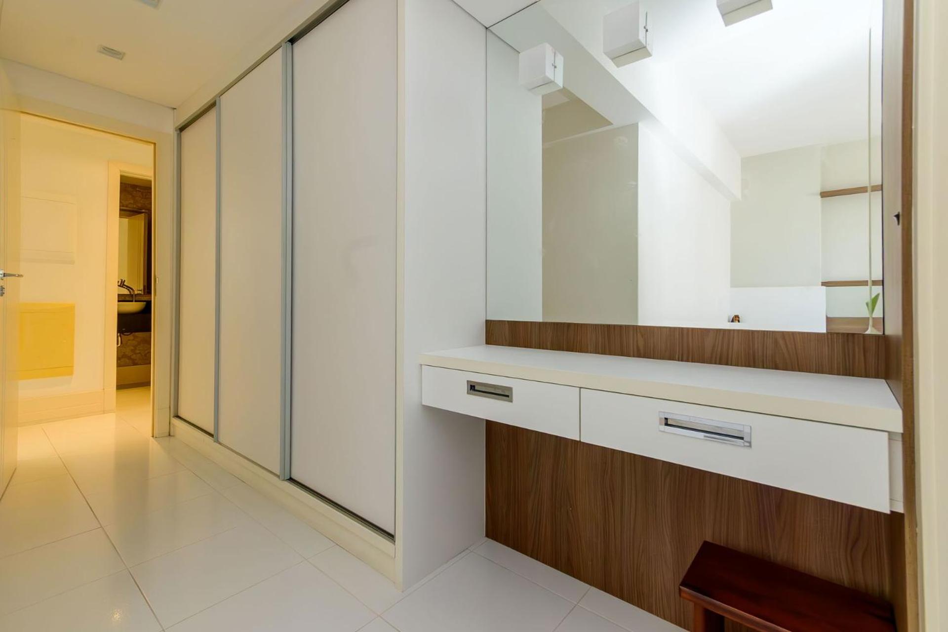 Apartamento moderno perto da praia VG2701