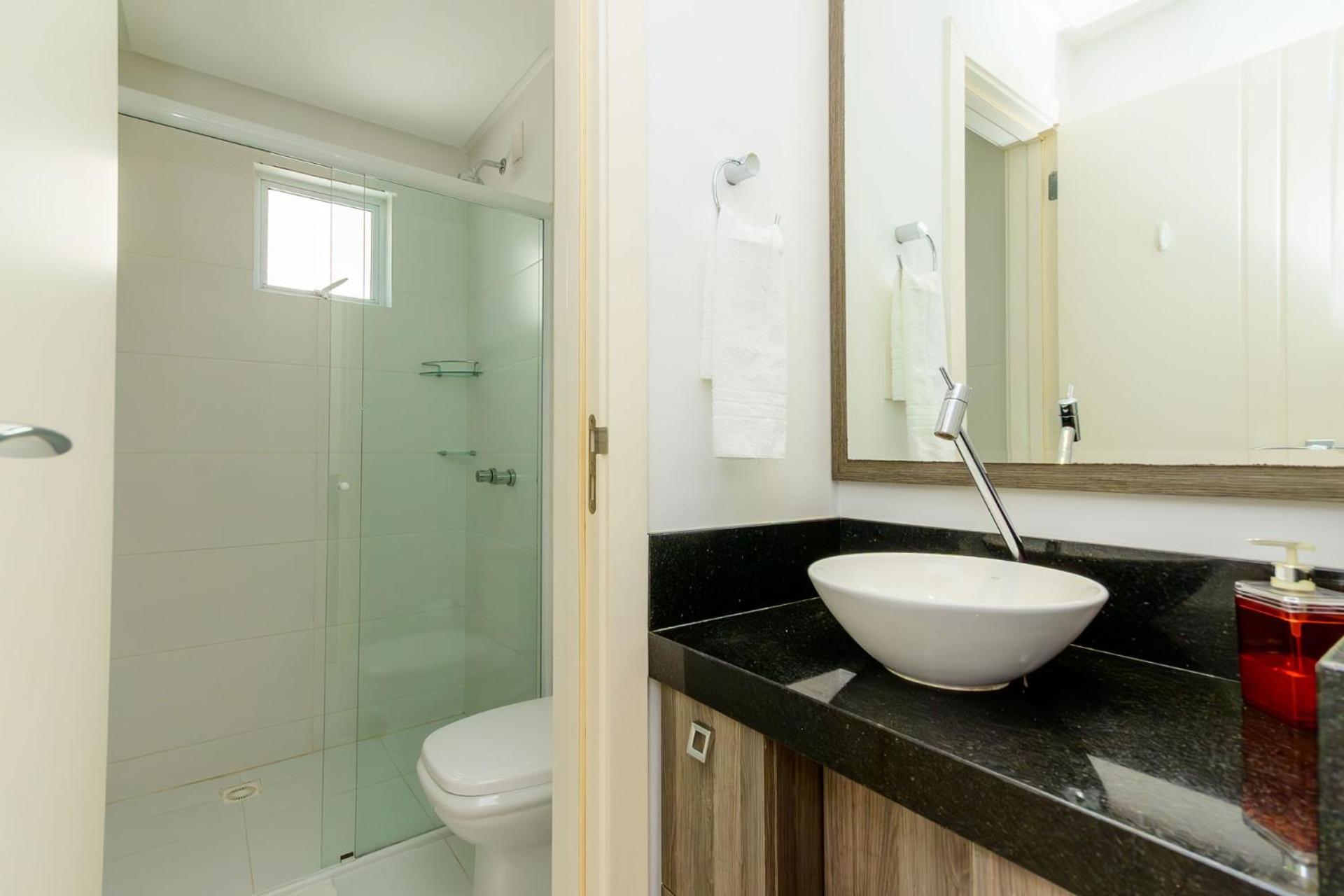 Apartamento moderno perto da praia VG2701